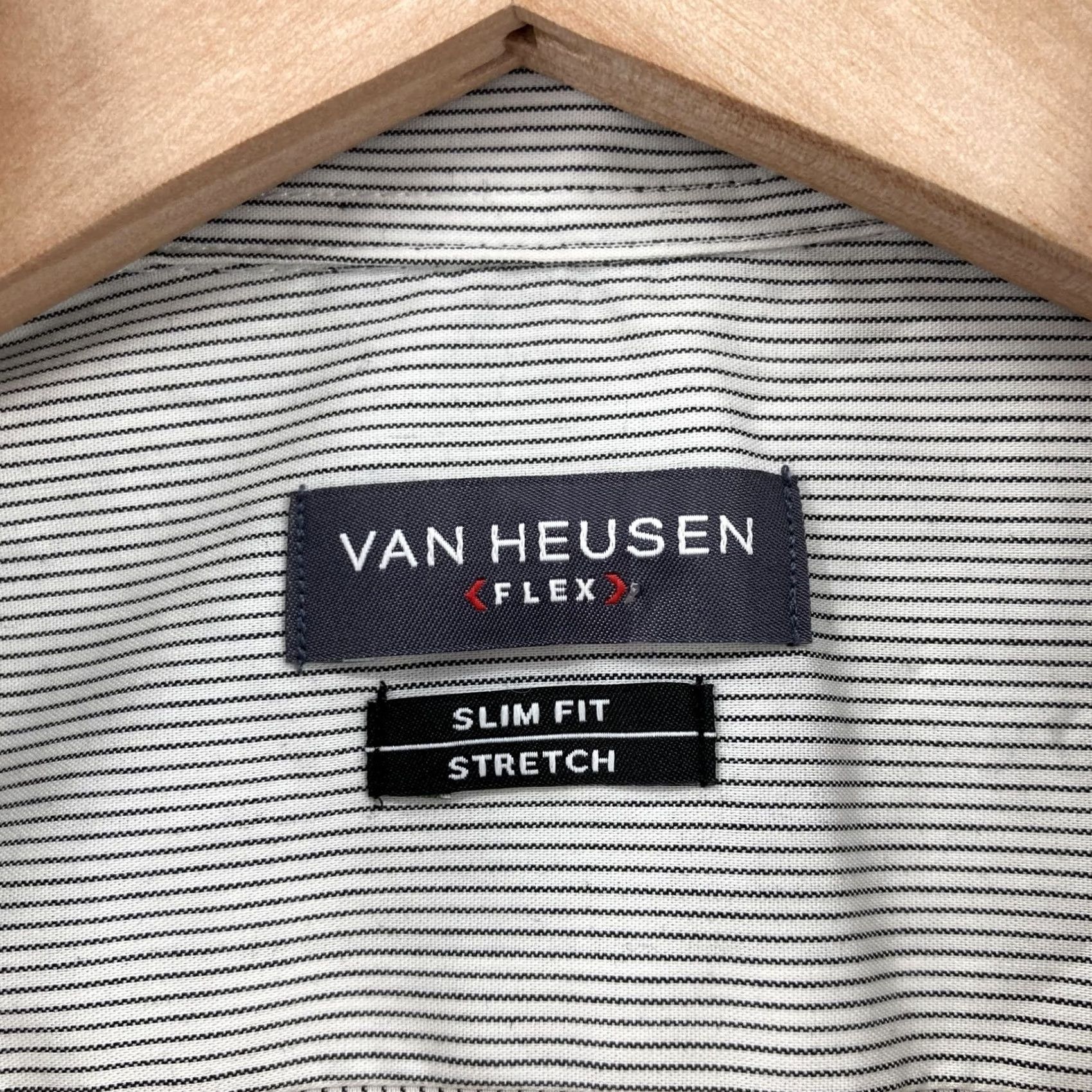 Van Heusen Van Heusen Shirt Mens M Black Smoke Slim Fit Stretch Dress Shirt Long Sleeve 15 32/33 Size 40R - 2 Thumbnail