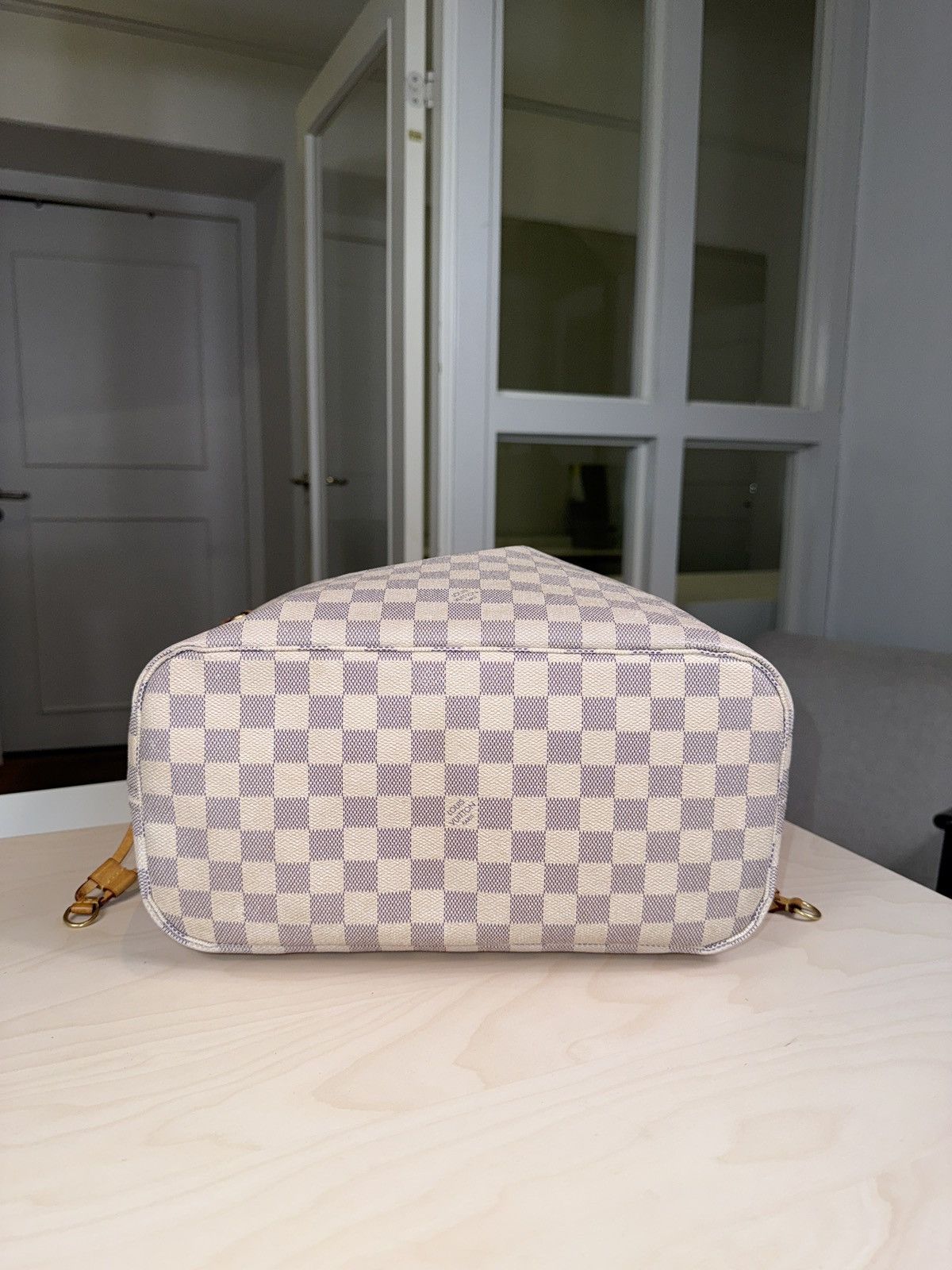Louis Vuitton Louis Vuitton Neverfull Damier Azure MM Size ONE SIZE - 5 Thumbnail
