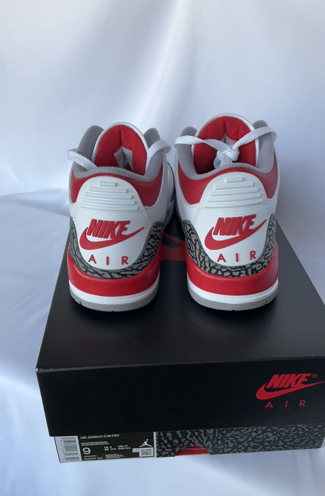 Nike Men’s Nike Air Jordan 3 Retro Size US 9 / EU 42 - 4 Thumbnail