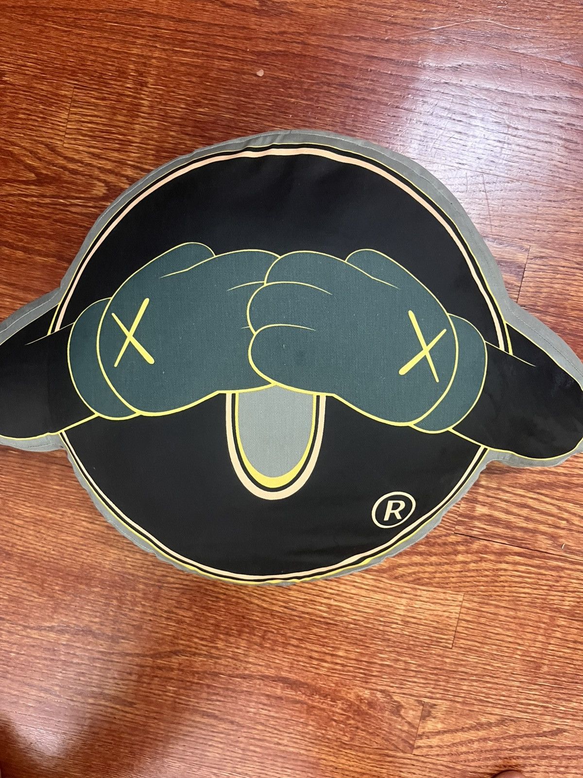 Kaws kaws Original Fake XX Chomper pillow companion BFF Size ONE SIZE - 6 Thumbnail