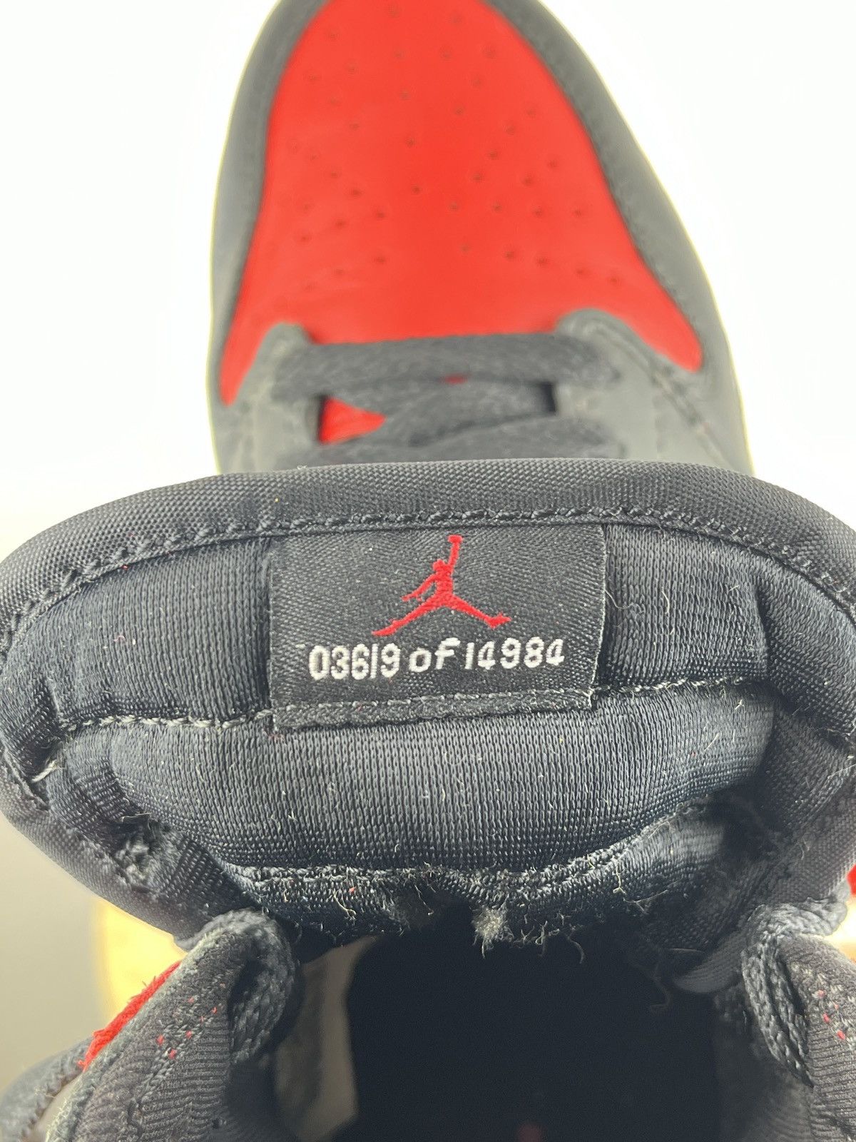 Nike Air Jordan 1 Retro 'Bred' 2001 Size US 8.5 / EU 41-42 - 14 Thumbnail