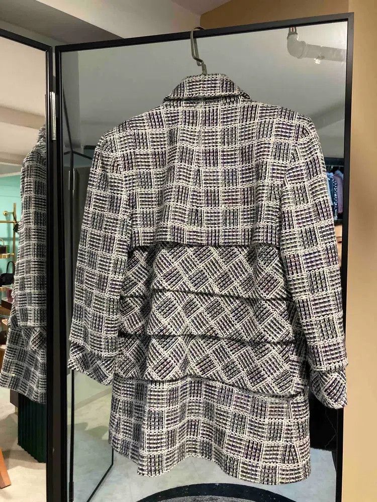 Chanel Chanel Waterfall white checkered lapel hollow buckle glitt Size XS / US 0-2 / IT 36-38 - 2 Thumbnail