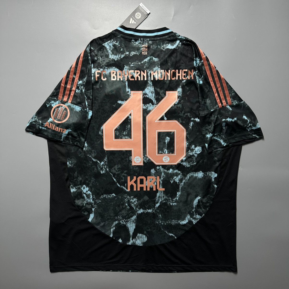 Vintage BAYERN ADIDAS 2024/2025 FOOTBALL AWAY JERSEY #46 KARL Size US XXL / EU 58 / 5 - 1 Thumbnail
