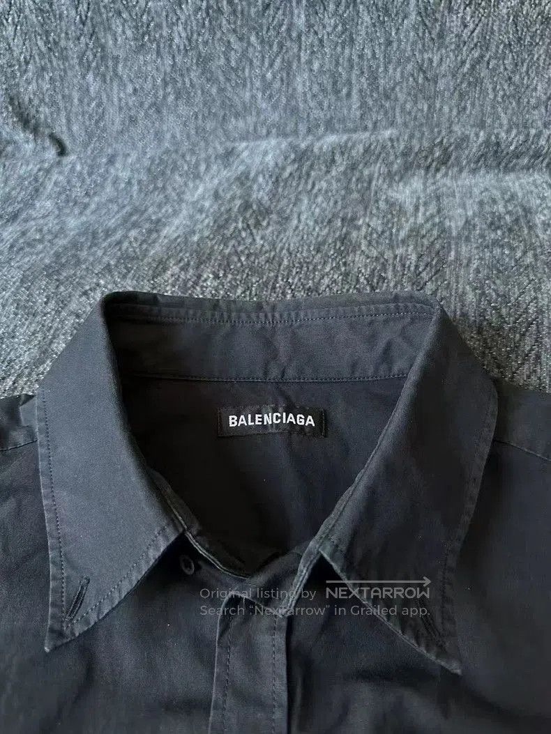 Balenciaga Balenciaga Seven-Language Short-Sleeve Shirt. Size US S / EU 44-46 / 1 - 3 Thumbnail
