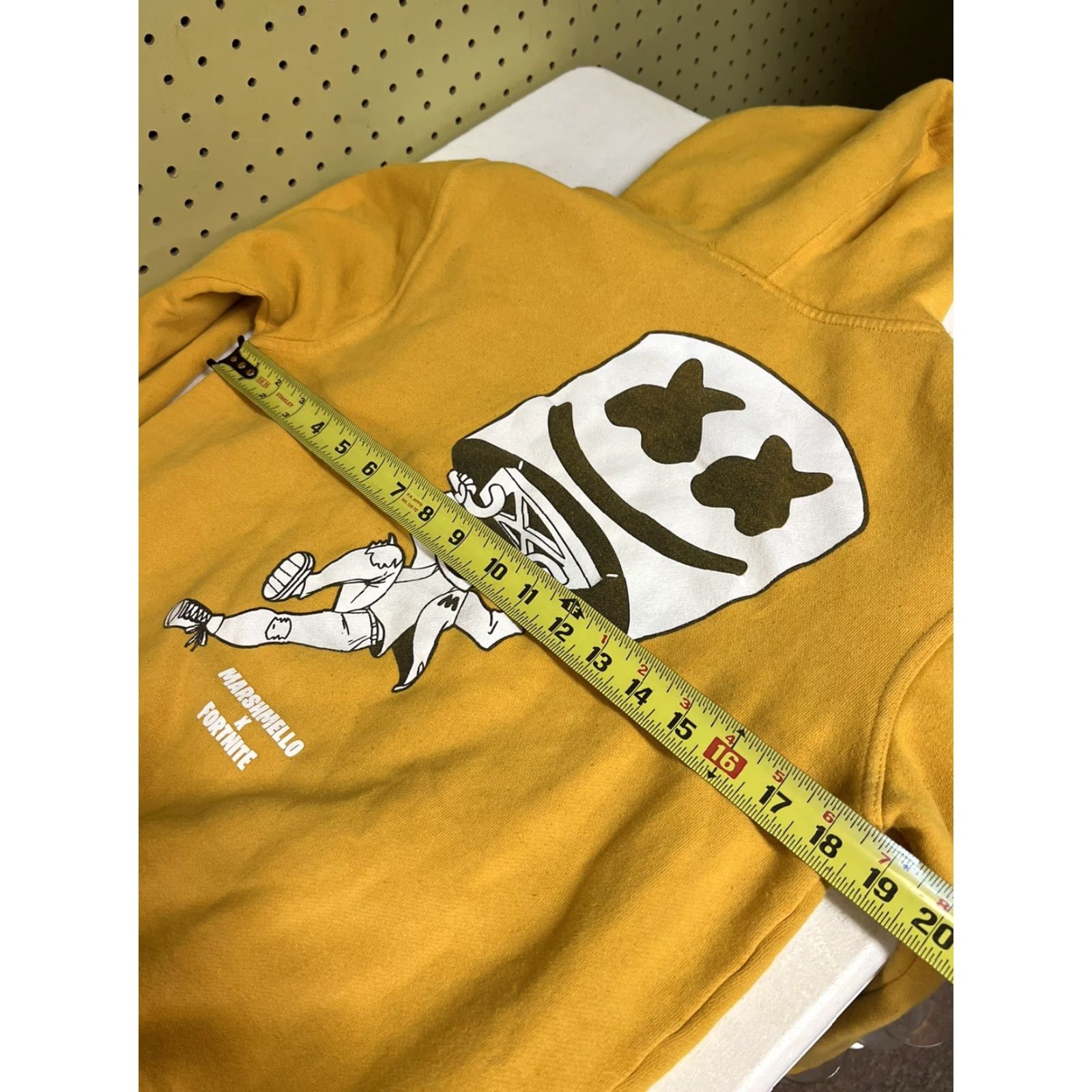 Vintage MARSHMELLO x FORTNITE Men’s Sweatshirt Hoodie Yellow Size Small Size US S / EU 44-46 / 1 - 6 Thumbnail