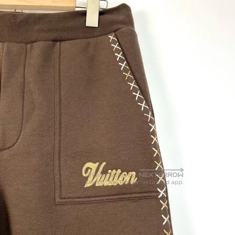 Louis Vuitton Louis Vuitton size m Tyler's signature dark brown monogramm Size US 28 / EU 44 - 4 Thumbnail