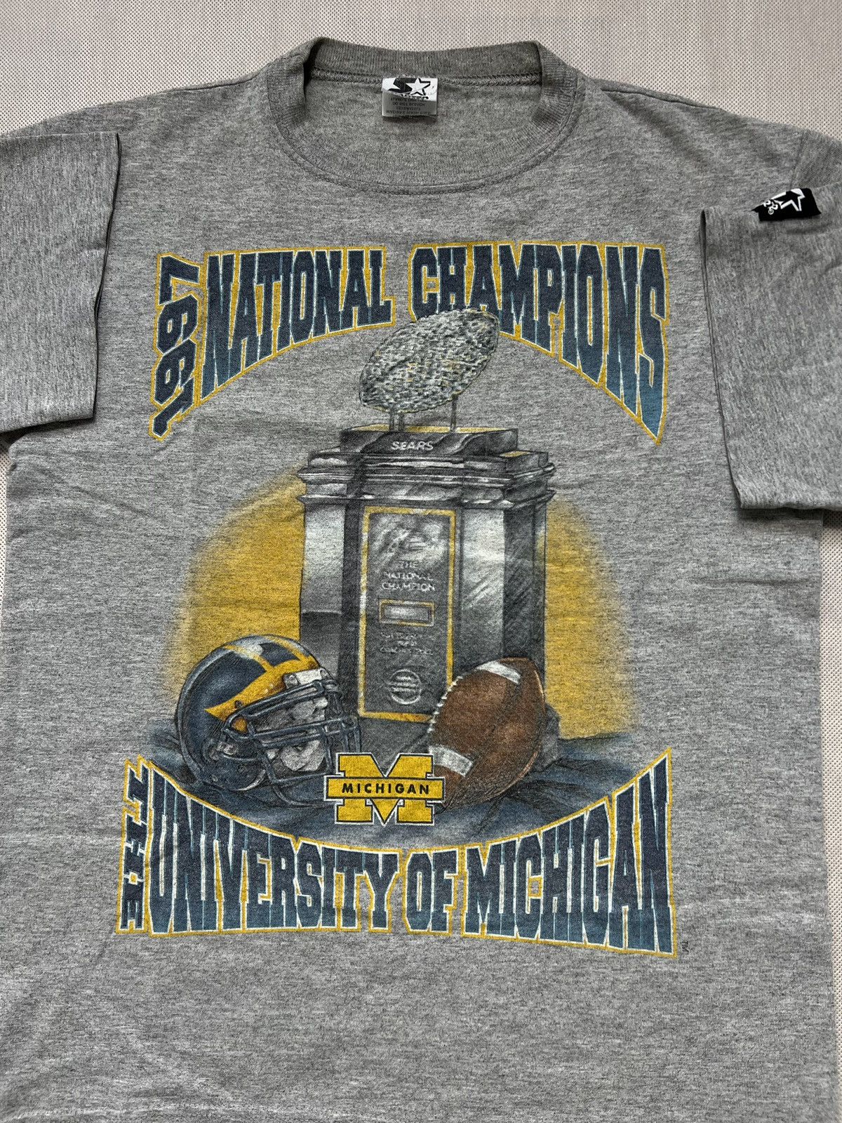 Starter × Vintage Tshirt Michigan National Champions 1997 vintage rugby rare Size US S / EU 44-46 / 1 - 2 Thumbnail