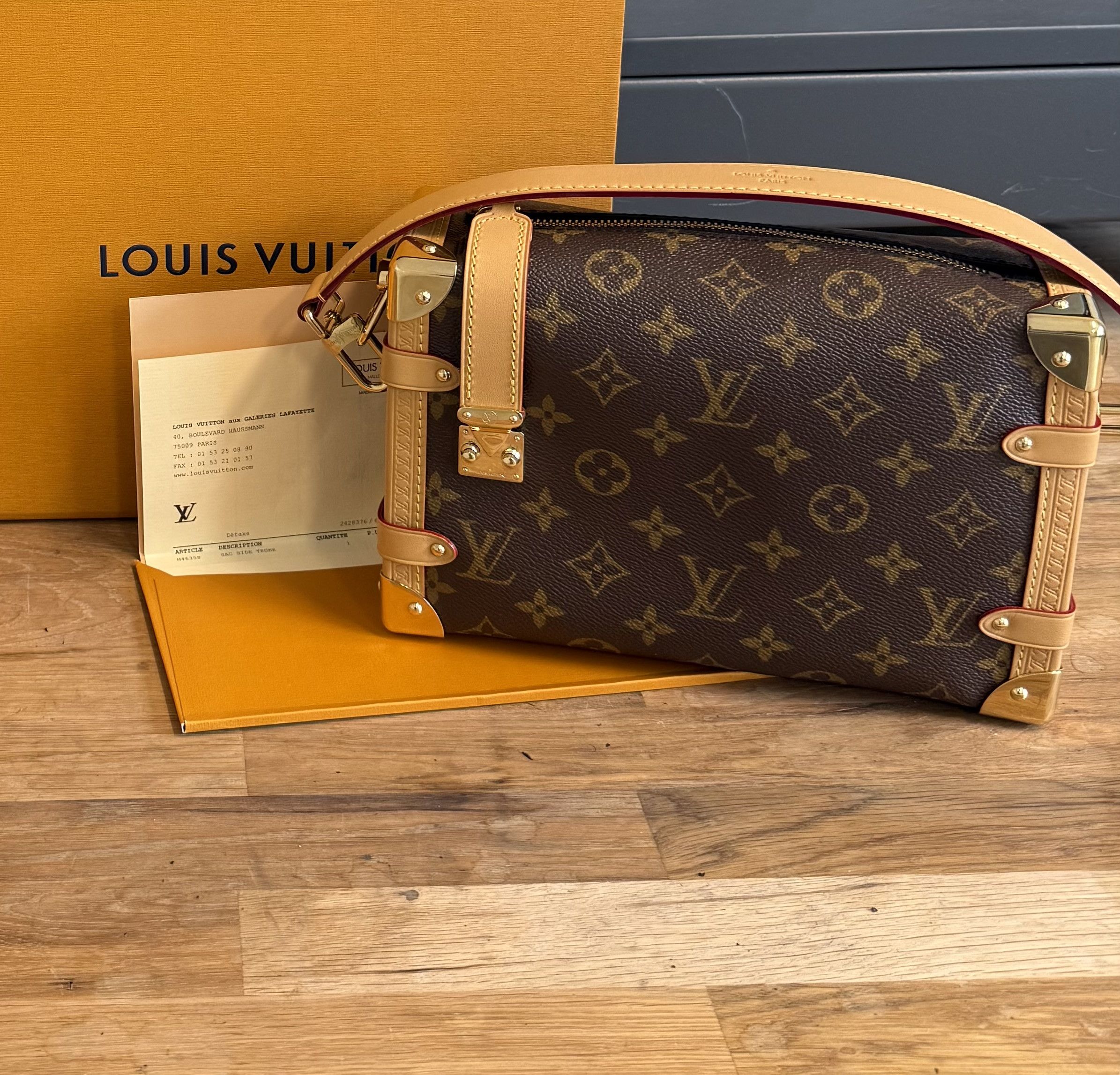 Louis Vuitton Louis Vuitton Side Trunk MM Monogram Brown Shoulder Bag Size ONE SIZE - 3 Thumbnail