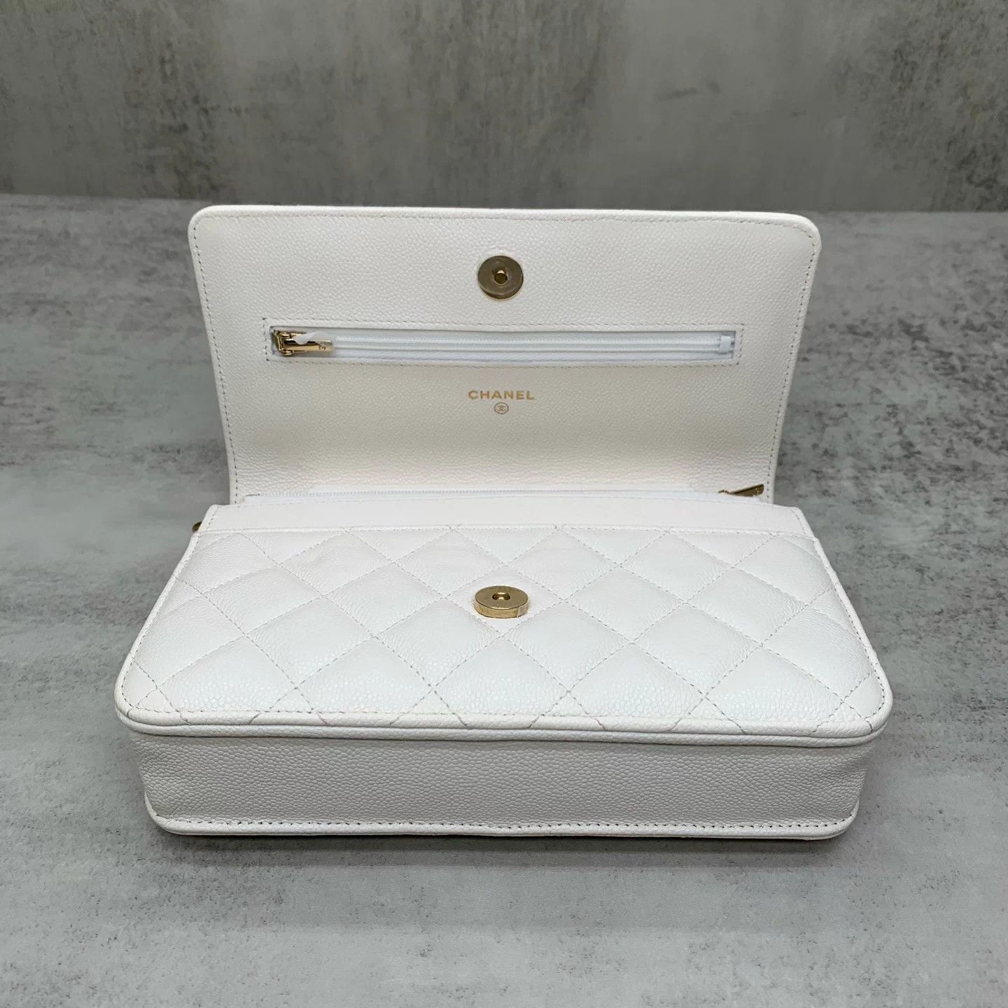 Chanel Chanel WOC White Litchi 95New Crossbody Size ONE SIZE - 7 Thumbnail