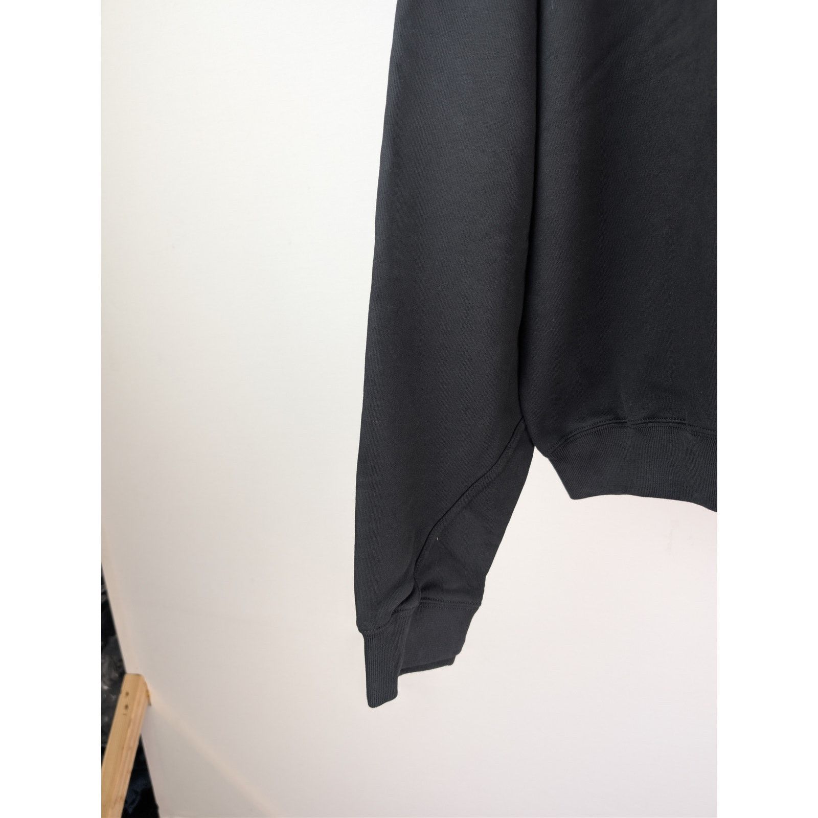 Adidas o1rshd1 Santa Monica Crewneck Sweatshirt in Black / White Size US XL / EU 56 / 4 - 6 Thumbnail