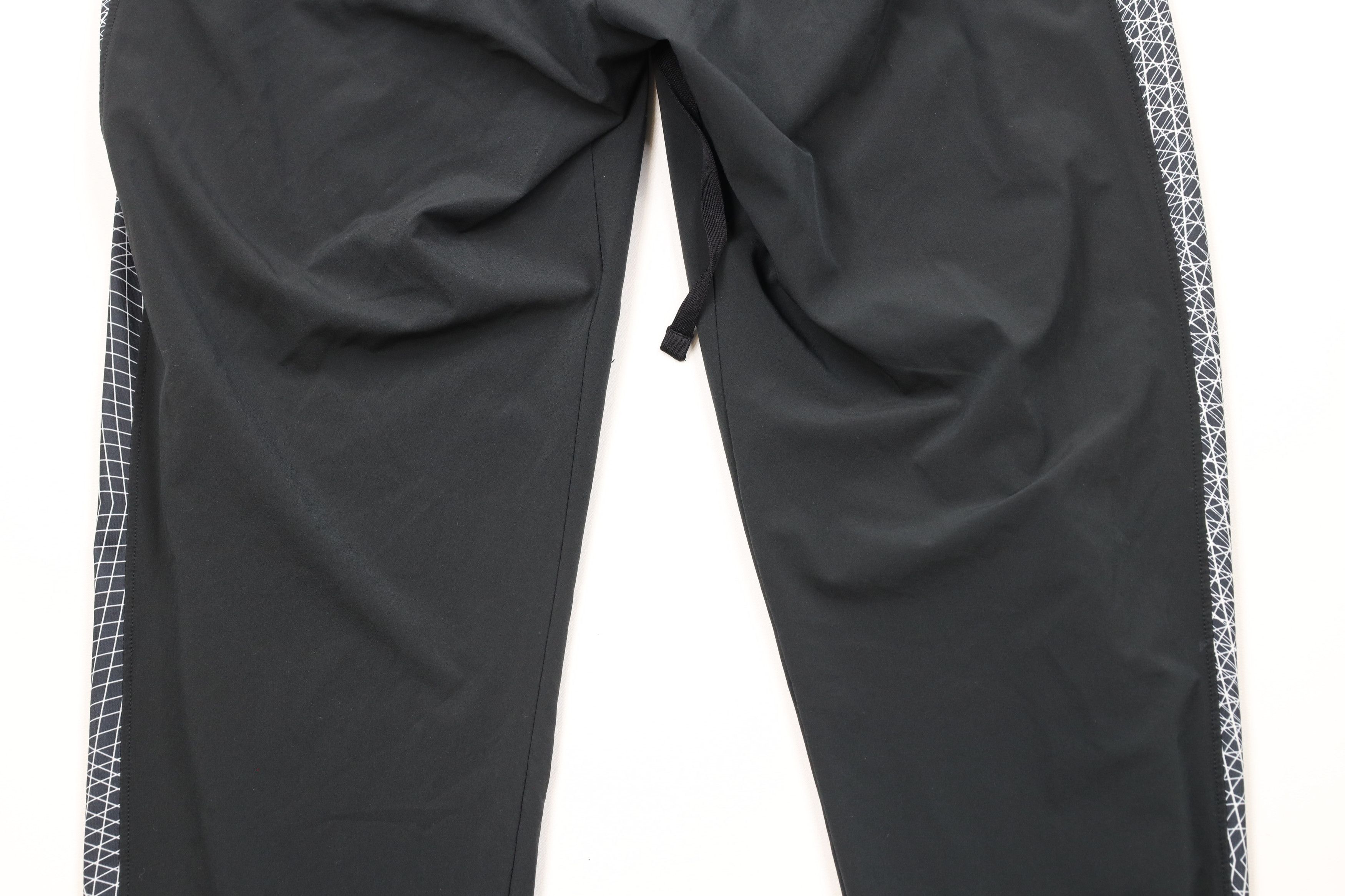 Oakley Vintage Oakley Geometric Tapered Leg Stretch Pants Black Size US 30 / EU 46 - 10 Thumbnail