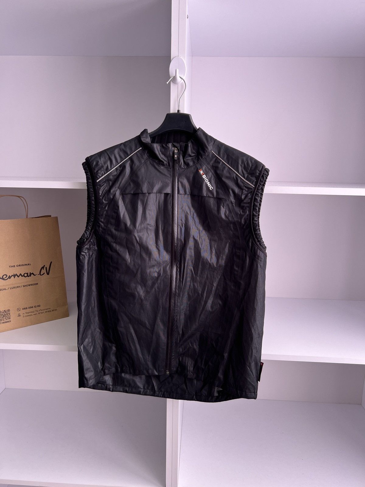 Vintage Vintage X Bionic Travel 3D EVO Black Vest Size US L / EU 52-54 / 3 - 1 Thumbnail
