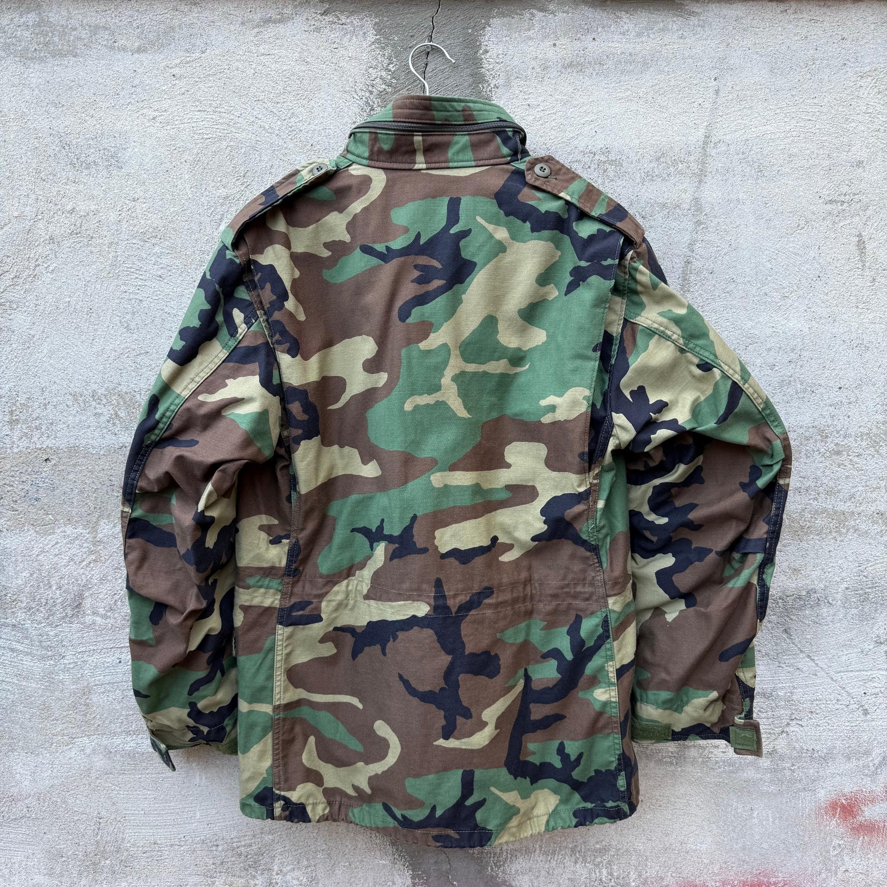 Vintage 90's US Military Woodland Camo Field Jacket Size US M / EU 48-50 / 2 - 2 Thumbnail