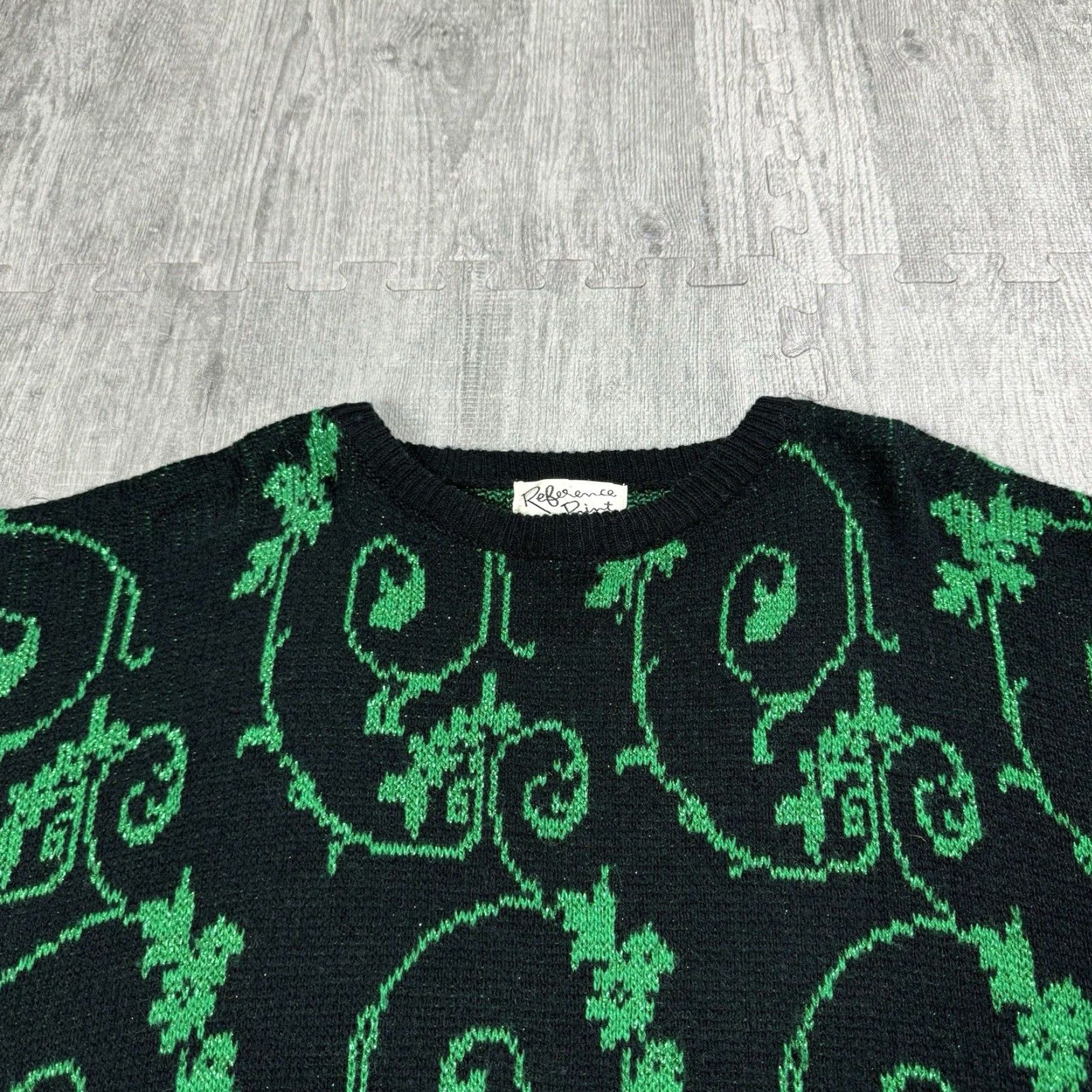 Vintage VINTAGE Reference Point Sweater Dress Women Long Medium Black and Green Floral Grapevine Ivy Metallic Thread Knit Crew Neck Size M / US 6-8 / IT 42-44 - 2 Thumbnail