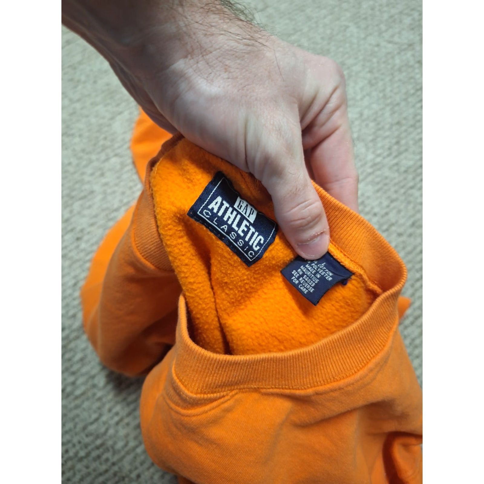 Gap VINTAGE Gap Sweatshirt Orange Crew Neck L Men’s Pullover 90s 2000s Y2K Streetwear Casual Flaws Size US L / EU 52-54 / 3 - 4 Thumbnail
