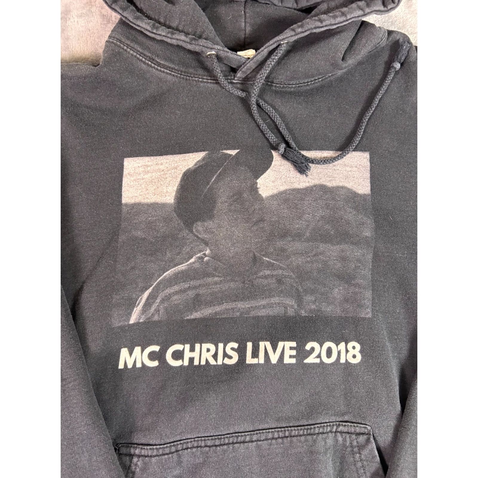 Hanes VINTAGE Hanes MC Chris Live 2018 Tour Hoodie Black Adult L Sweatshirt Men Size US L / EU 52-54 / 3 - 3 Thumbnail