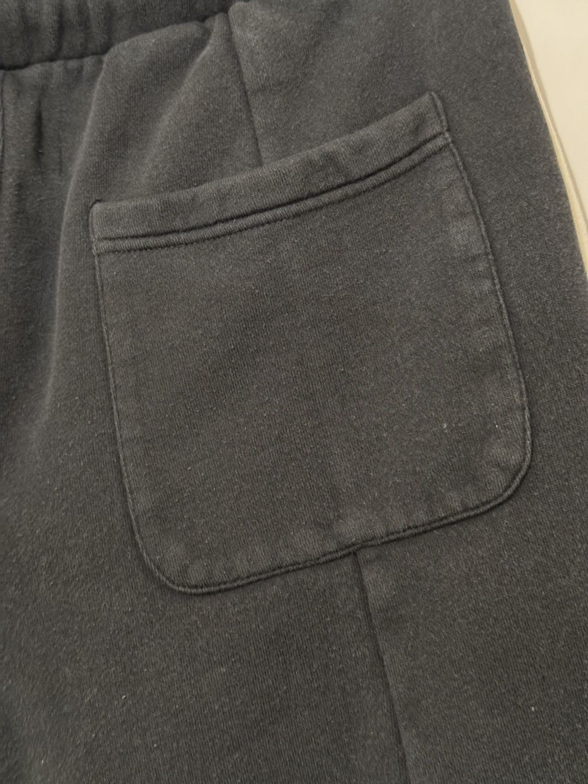 Fear of God 🔥Fear of God Essentials FW18 Stripe Sweatpants SZ Med Black Size US 33 - 8 Thumbnail