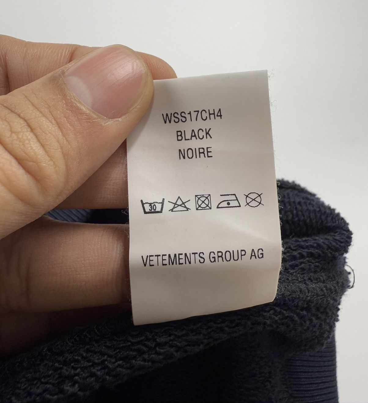 Champion × Vetements Vetements x Champion S/S'17 Inprogress Hoodie Size US XS / EU 42 / 0 - 12 Thumbnail