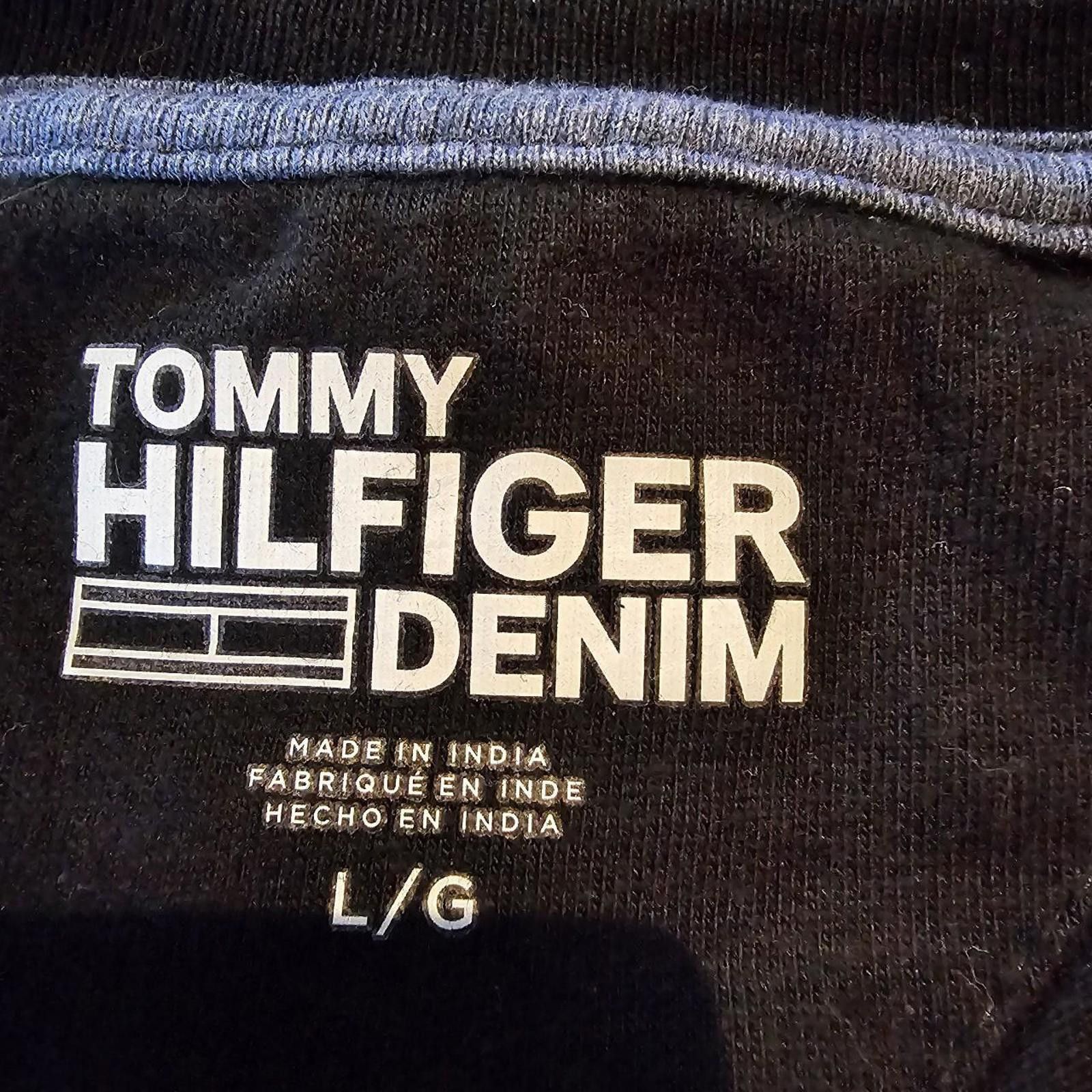 Tommy Hilfiger Tommy Hilfiger Men's White and Navy Tshirt Size US L / EU 52-54 / 3 - 5 Thumbnail