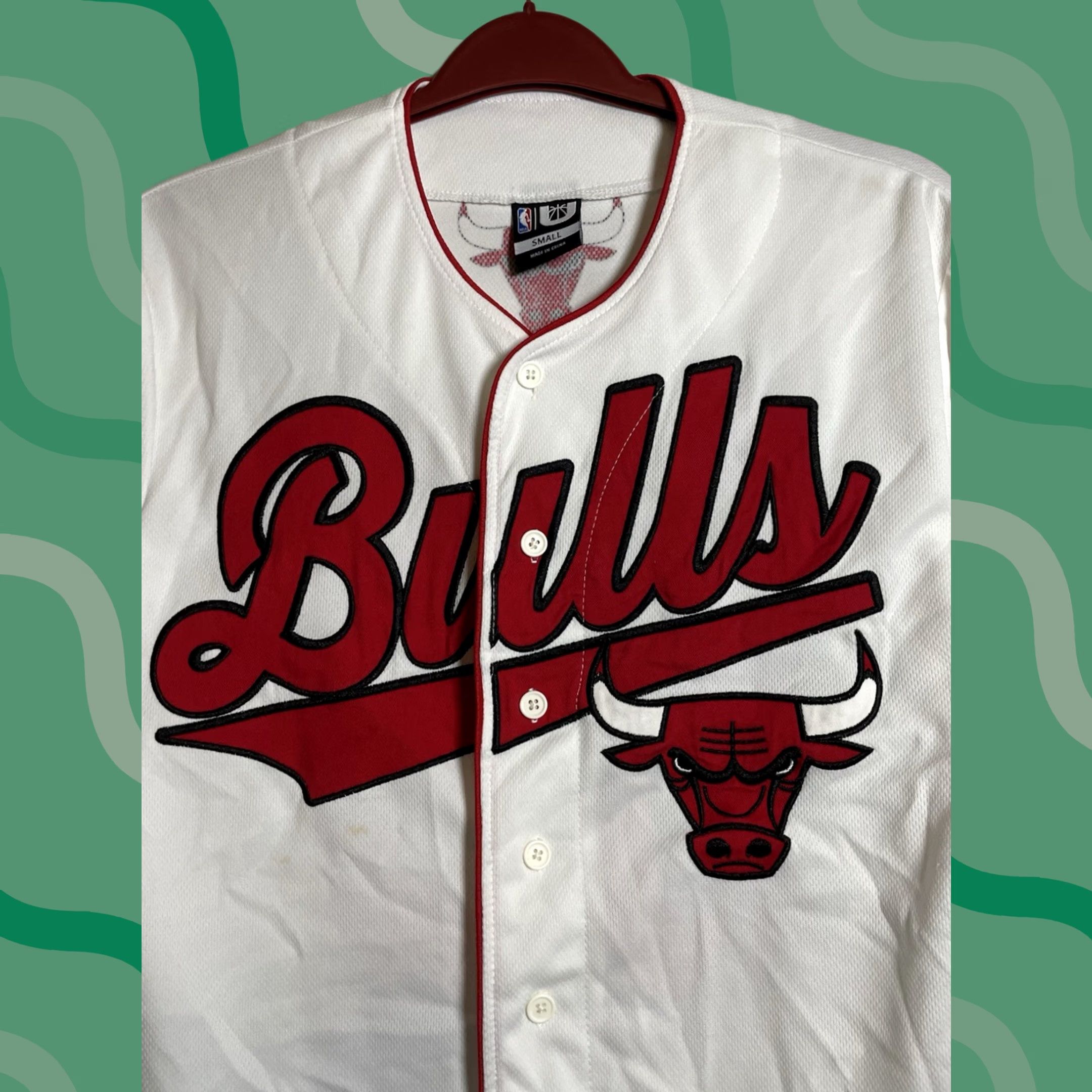 NBA NBA Chicago Bulls Jersey Shirt Unisex Adults S White Short Sleeve Button-Up Front Logo 66 Stitched Vintage: No Size US S / EU 44-46 / 1 - 1 Thumbnail