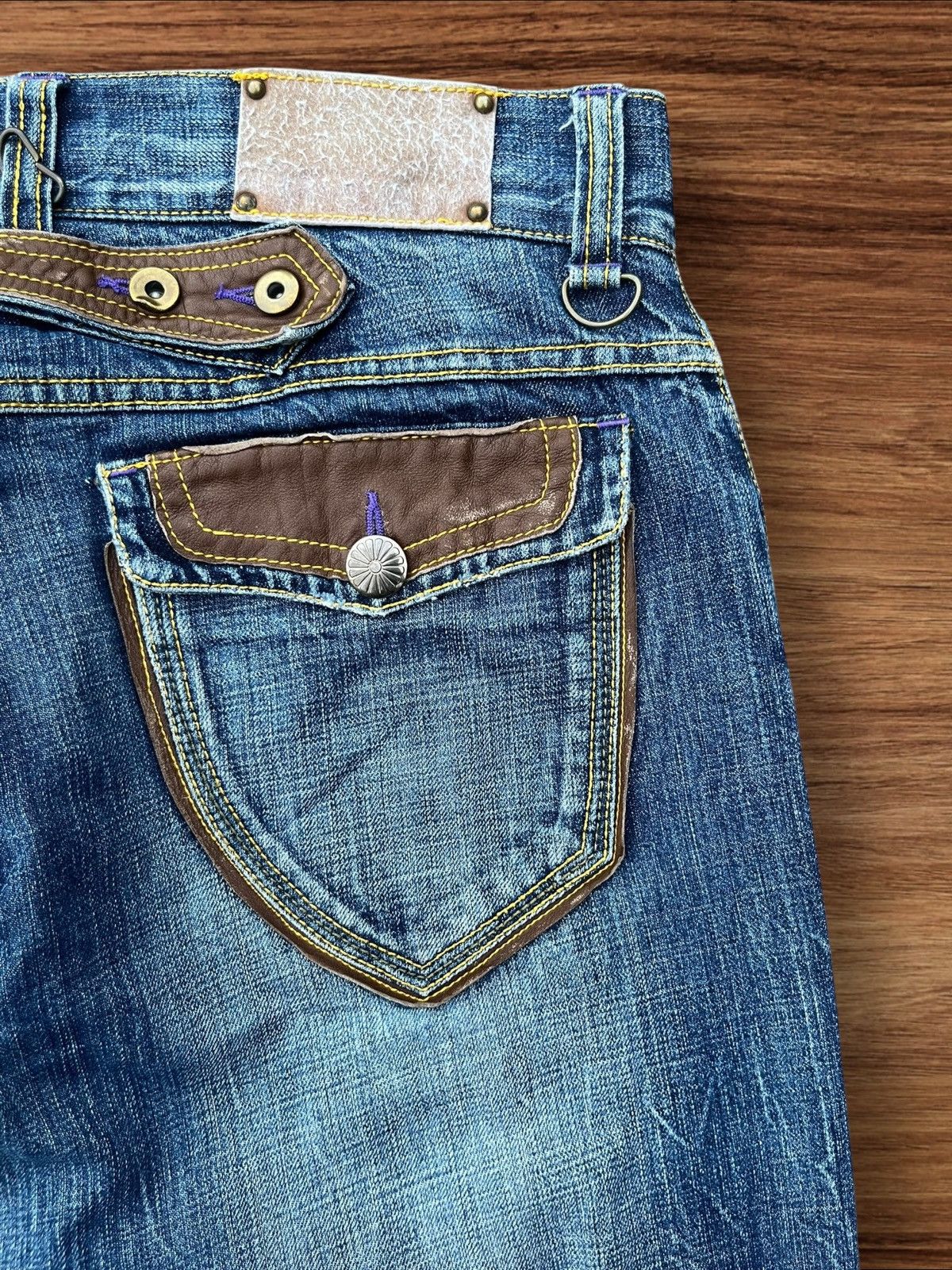 Japanese Brand Vintage Japanese Brand Blue Washed Buttonfly Distressed Jean Size US 31 - 11 Thumbnail