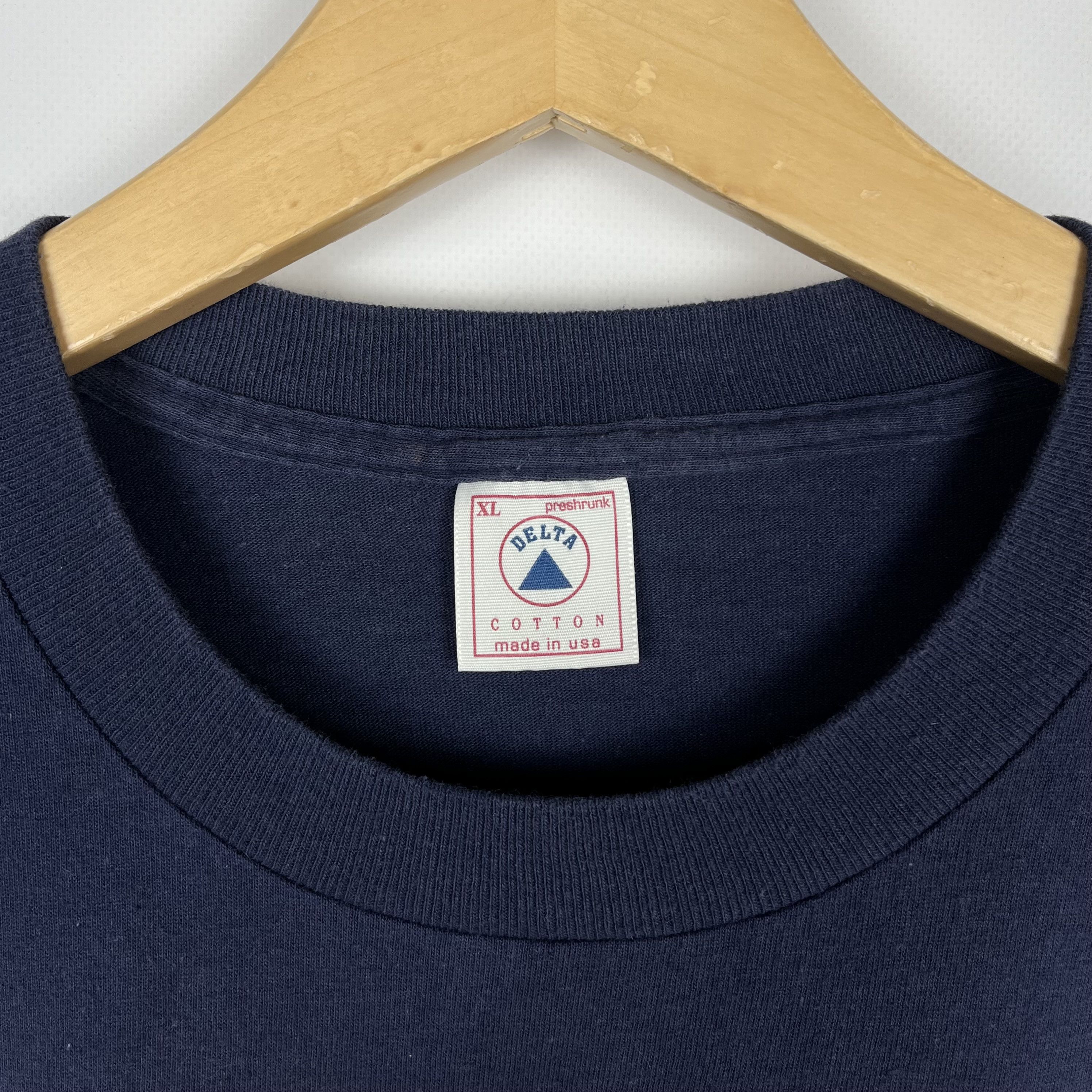 MLB Vintage MLB Cleveland Indians Rare Big Logo T Shirt 1995 Size US XL / EU 56 / 4 - 11 Thumbnail