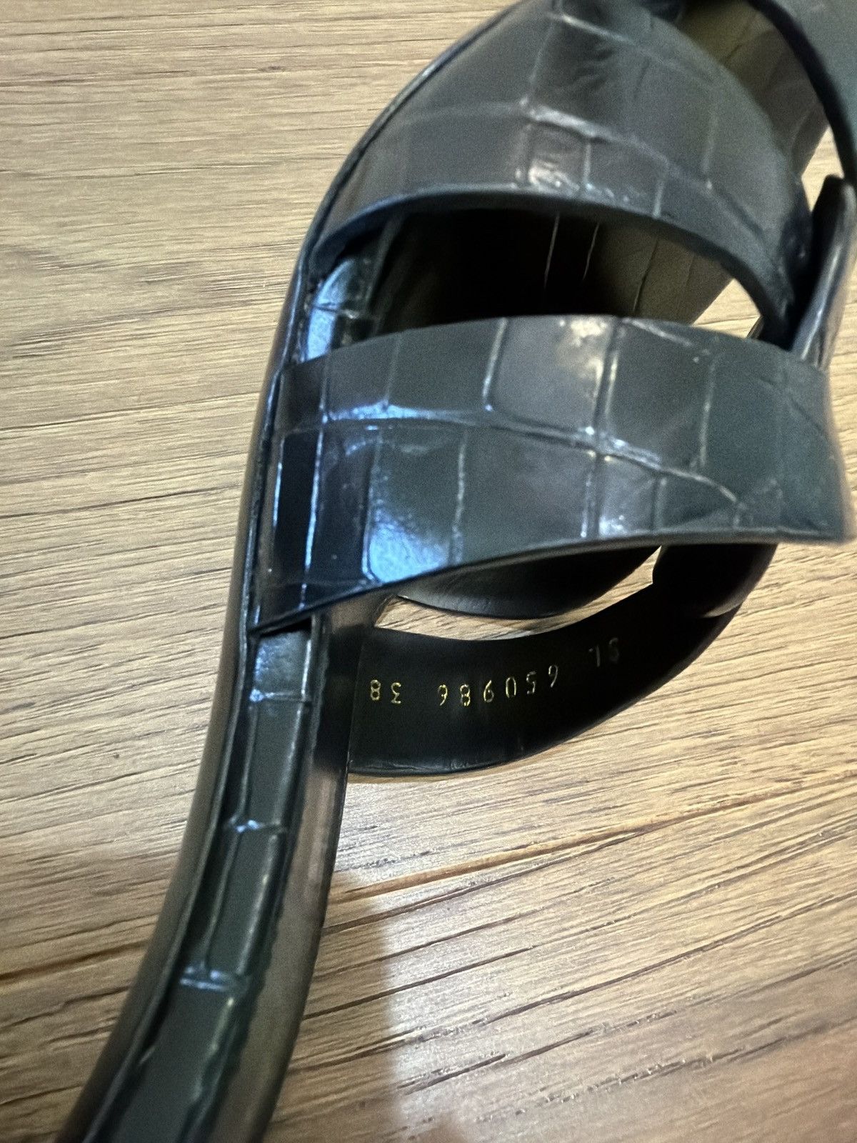 Saint Laurent Paris Tribute Miles IN CROCODILE EMBOSSED LEATHER Size US 8 / IT 38 - 10 Thumbnail