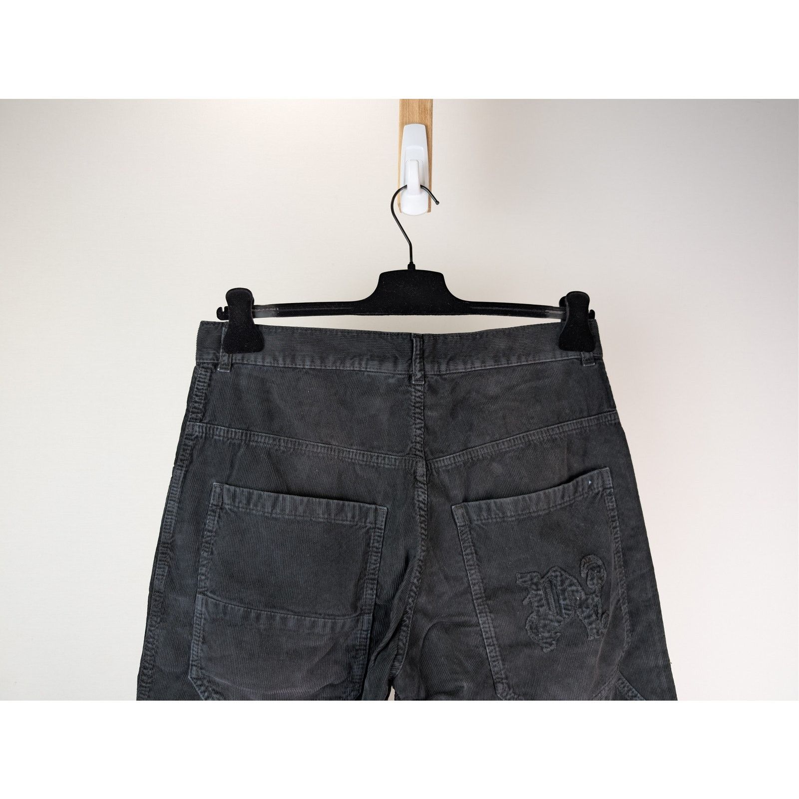 Palm Angels o1rshd1 Monogram Corduroy Denim Pants in Vintage Black Size US 32 / EU 48 - 13 Thumbnail