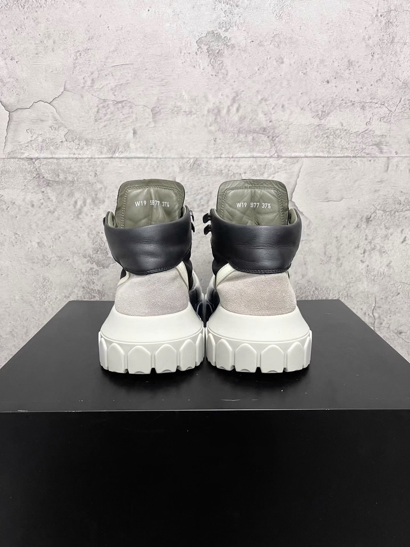 Rick Owens Rick Owens Mainline Tractor Octopus Sole Ankle Boots K34 Size US 7.5 / IT 37.5 - 7 Thumbnail