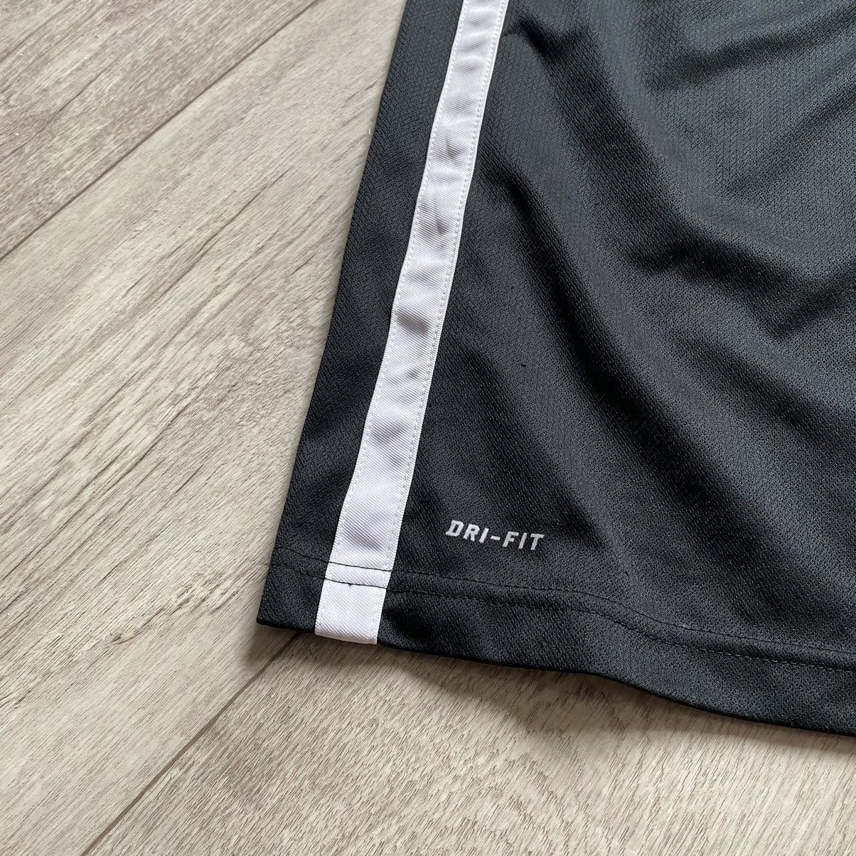 Nike NIKE Y2K DRILL CENTRE SWOOSH TANK TOP Size US M / EU 48-50 / 2 - 4 Thumbnail