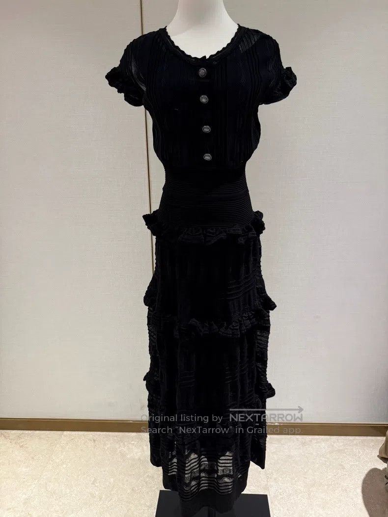 Chanel Chanel Black dress Size XS / US 0-2 / IT 36-38 - 1 Thumbnail
