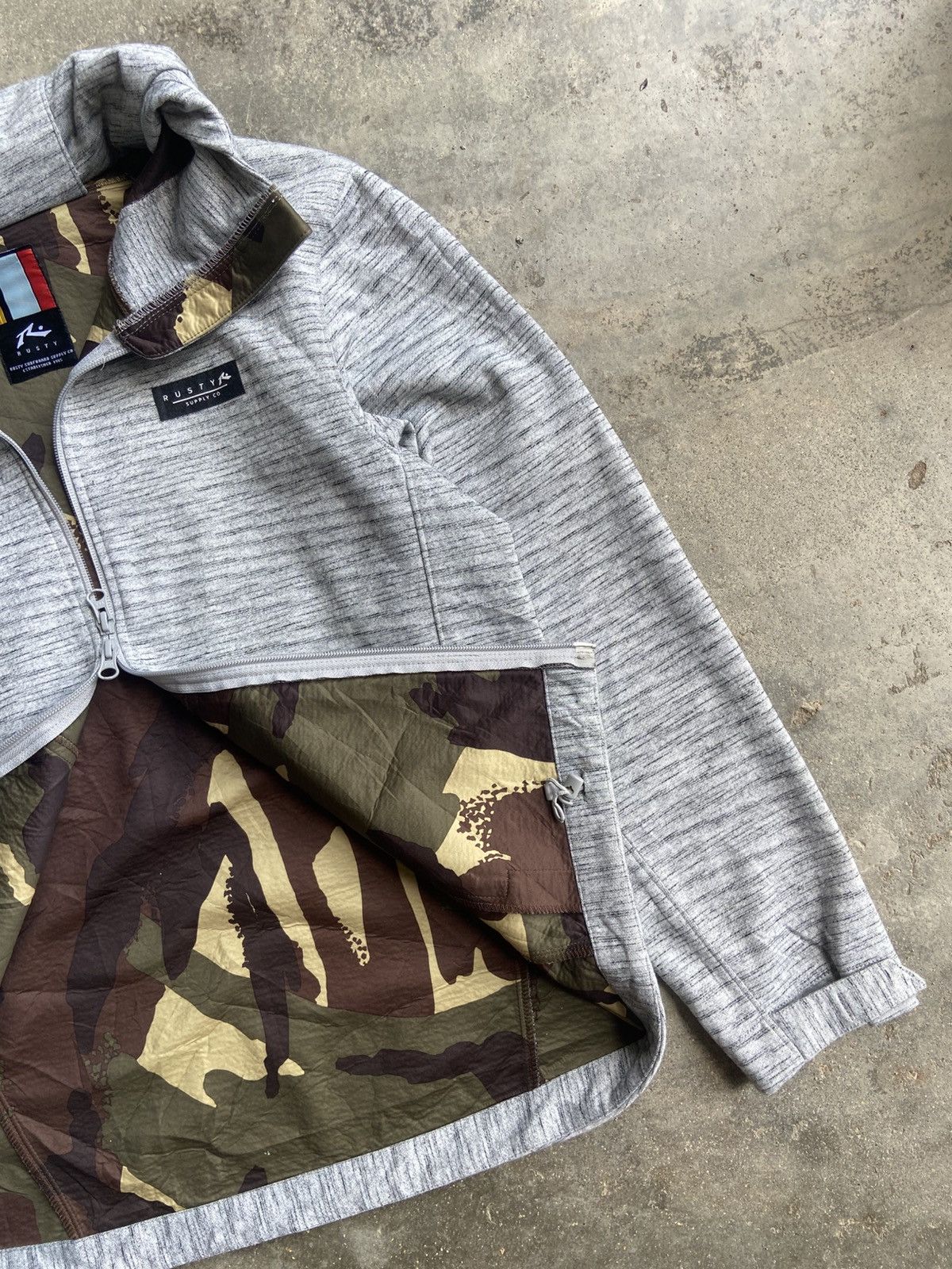 Rusty RUSTY CAMO CORPCORE STYLE SWEATER Size US M / EU 48-50 / 2 - 6 Thumbnail