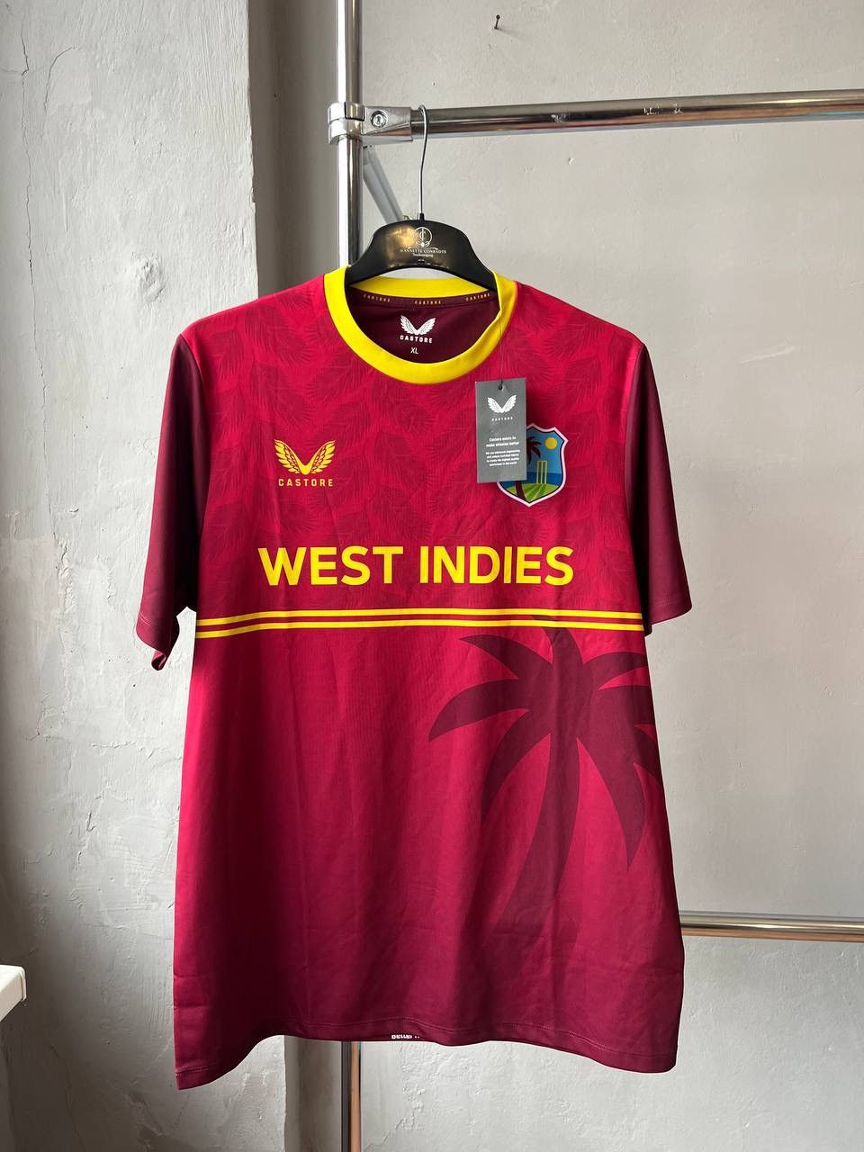 Castore NEW! 2022/23 WEST INDIES TEAM RARE DESIGN CRICKET JERSEY XL Size US XL / EU 56 / 4 - 2 Thumbnail