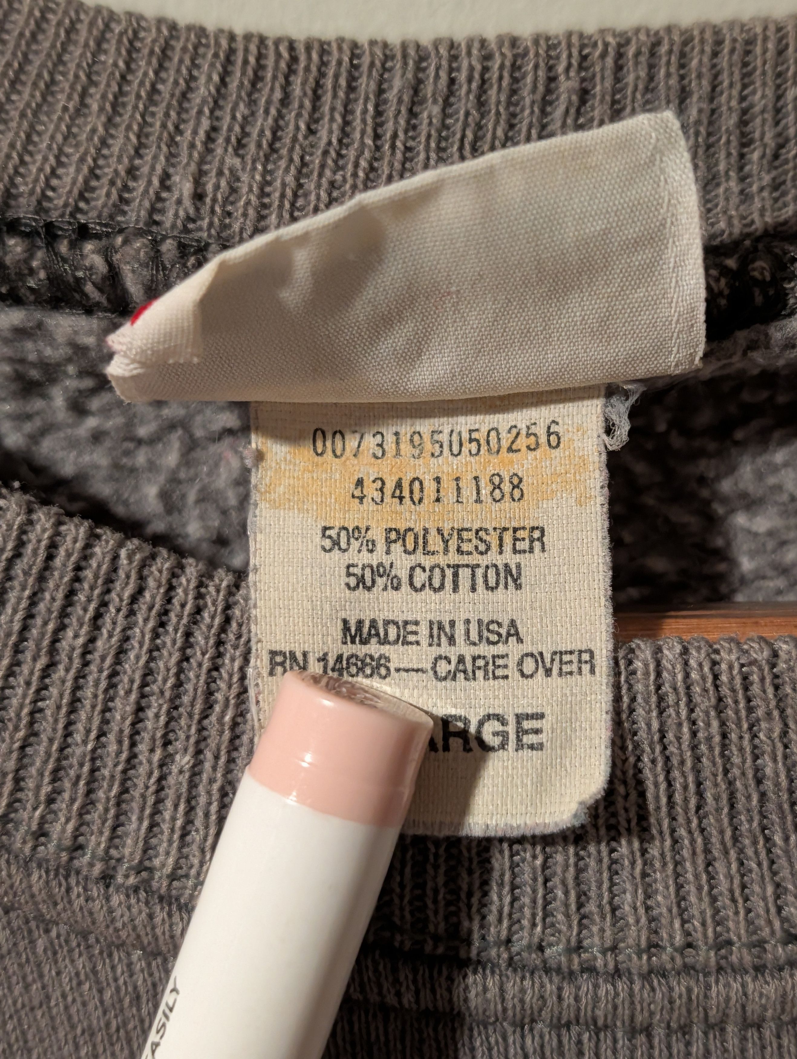 Vintage Vintage Hershey's Chocolate Crewneck Womens 90s Boxy Fit Size L / US 10 / IT 46 - 4 Thumbnail