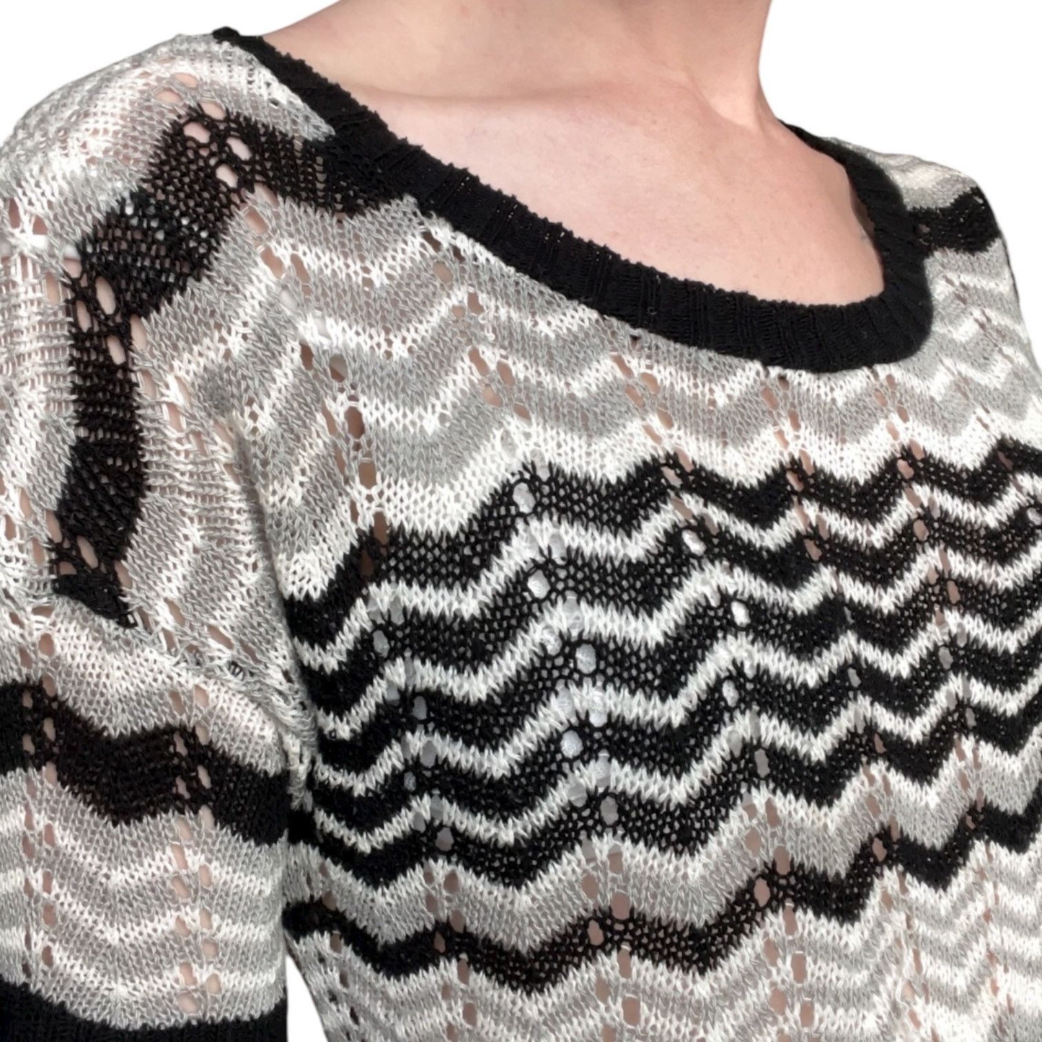 Vintage Vtg ...At Last Black & Grey Zig-Zag Striped Knit Blouse Size M / US 6-8 / IT 42-44 - 5 Thumbnail