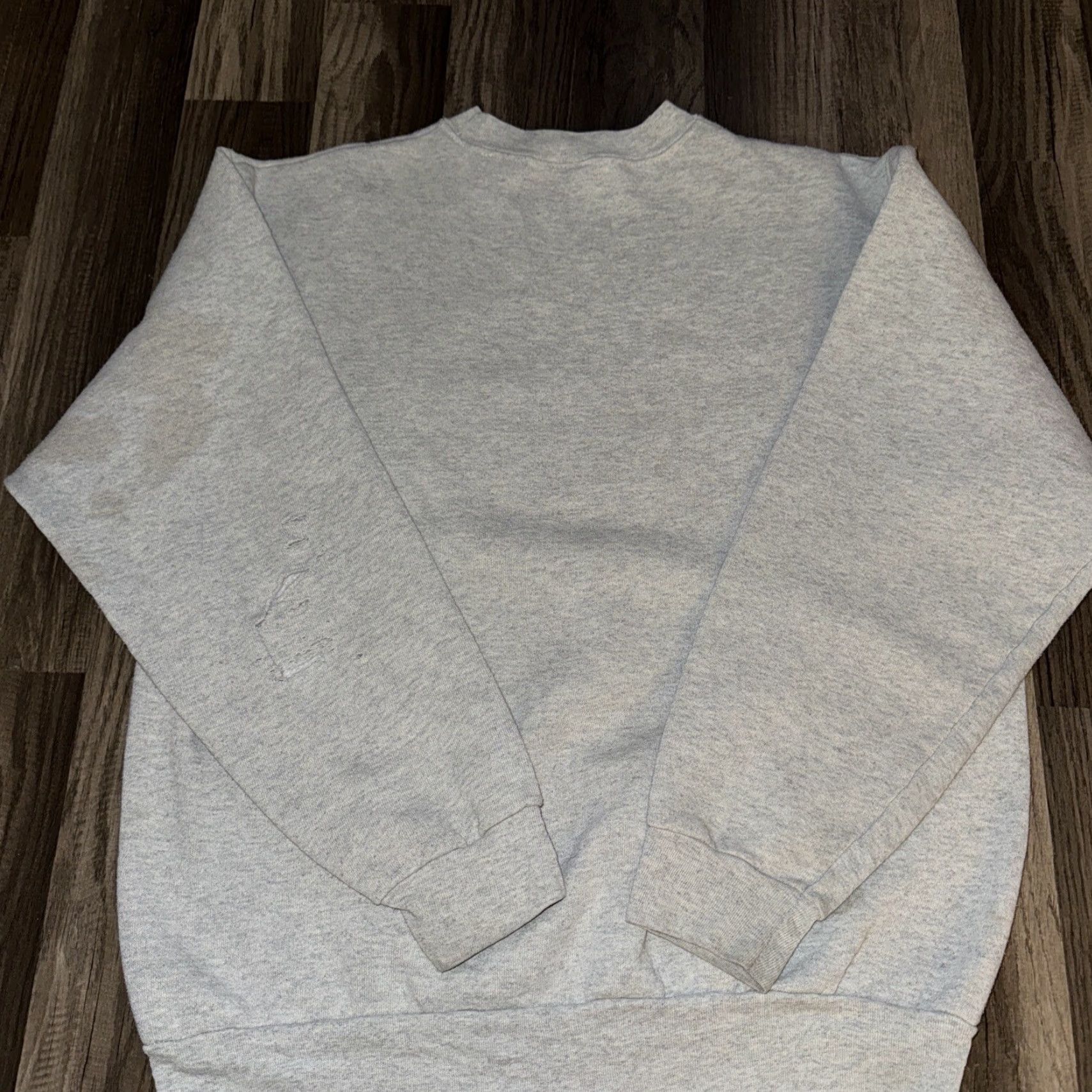 Vintage VINTAGE Air Force Crewneck Sweatshirt Shirt Mens Small Gray USA Tears Sleeve Distressed Pullover Size US S / EU 44-46 / 1 - 6 Thumbnail