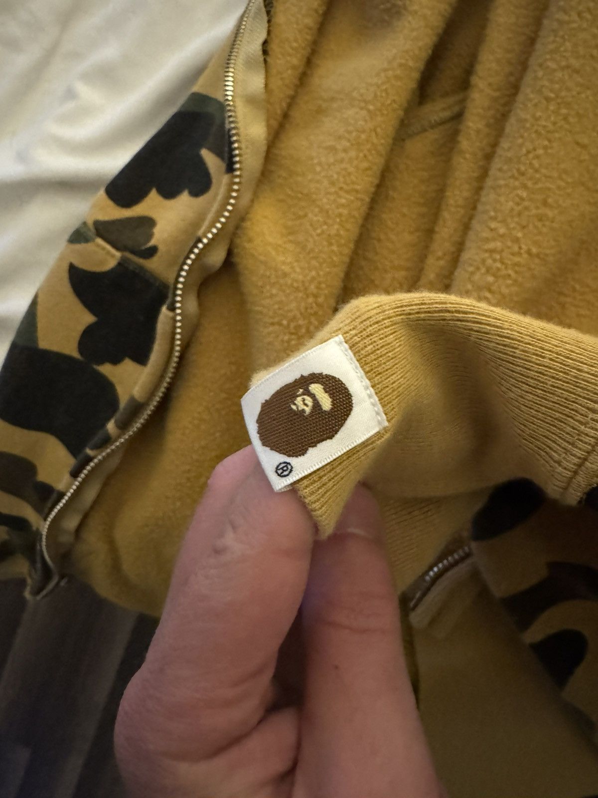Bape Yellow Camo Bape hoodie Size US L / EU 52-54 / 3 - 7 Thumbnail