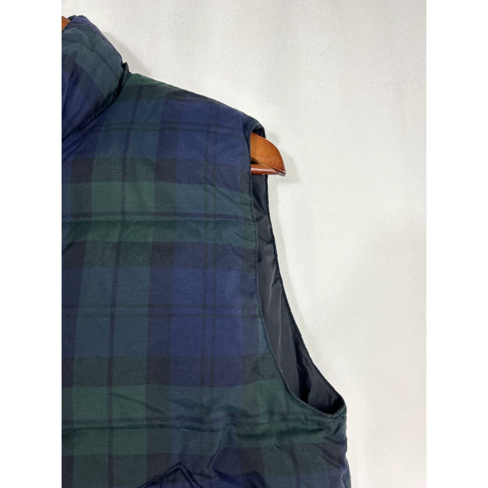 Eddie Bauer Eddie Bauer Vest Women Plaid Blue Green Zip Pockets Goose Down Nylon Size S - Small VINTAGE? No mention vintage; skip. Size S / US 4 / IT 40 - 4 Thumbnail