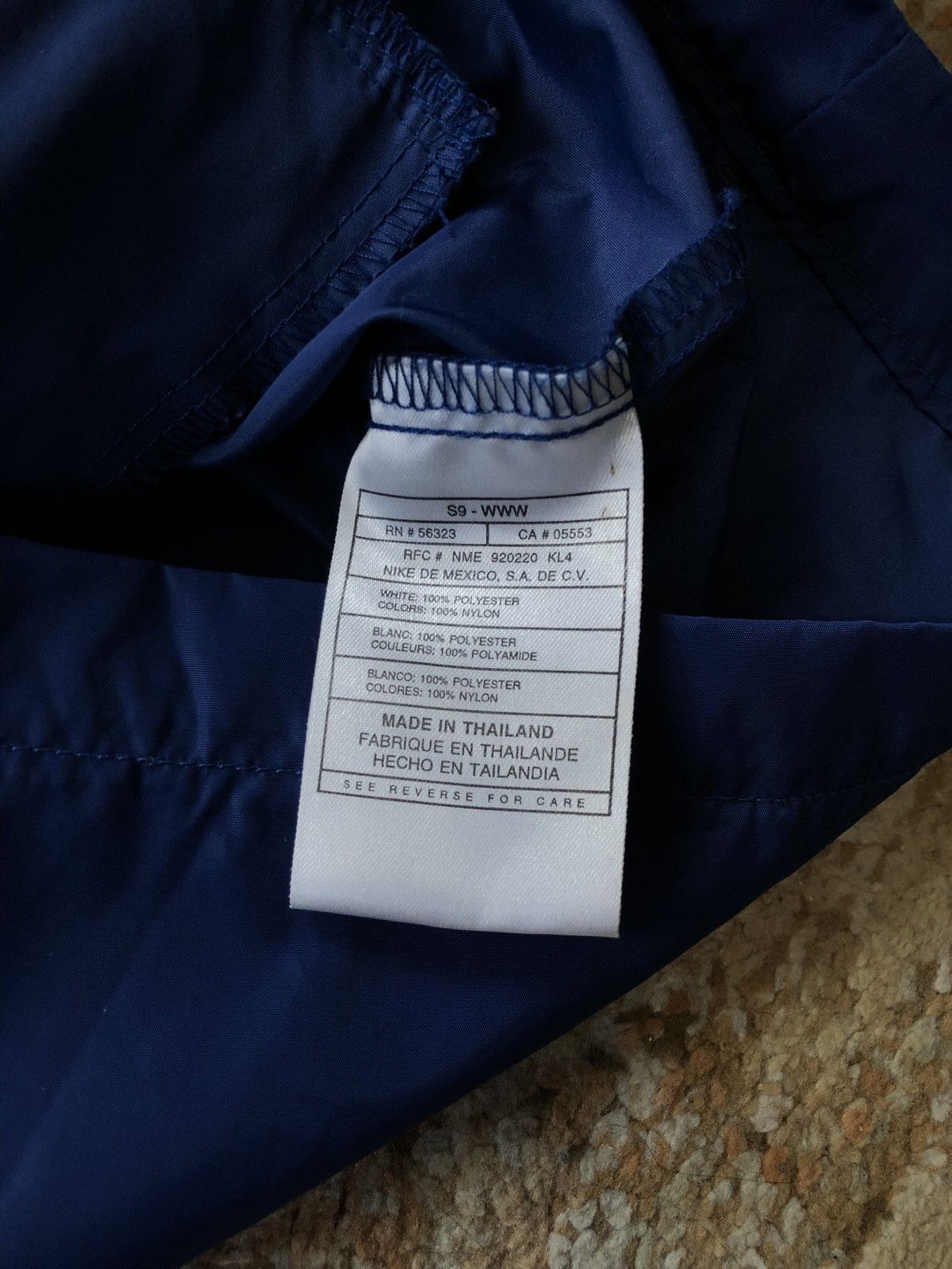 Nike × Vintage 90’s NIKE RETRO SWOOSH LOGO Y2K TRACK JACKET NYLON RARE Size US XL / EU 56 / 4 - 5 Thumbnail