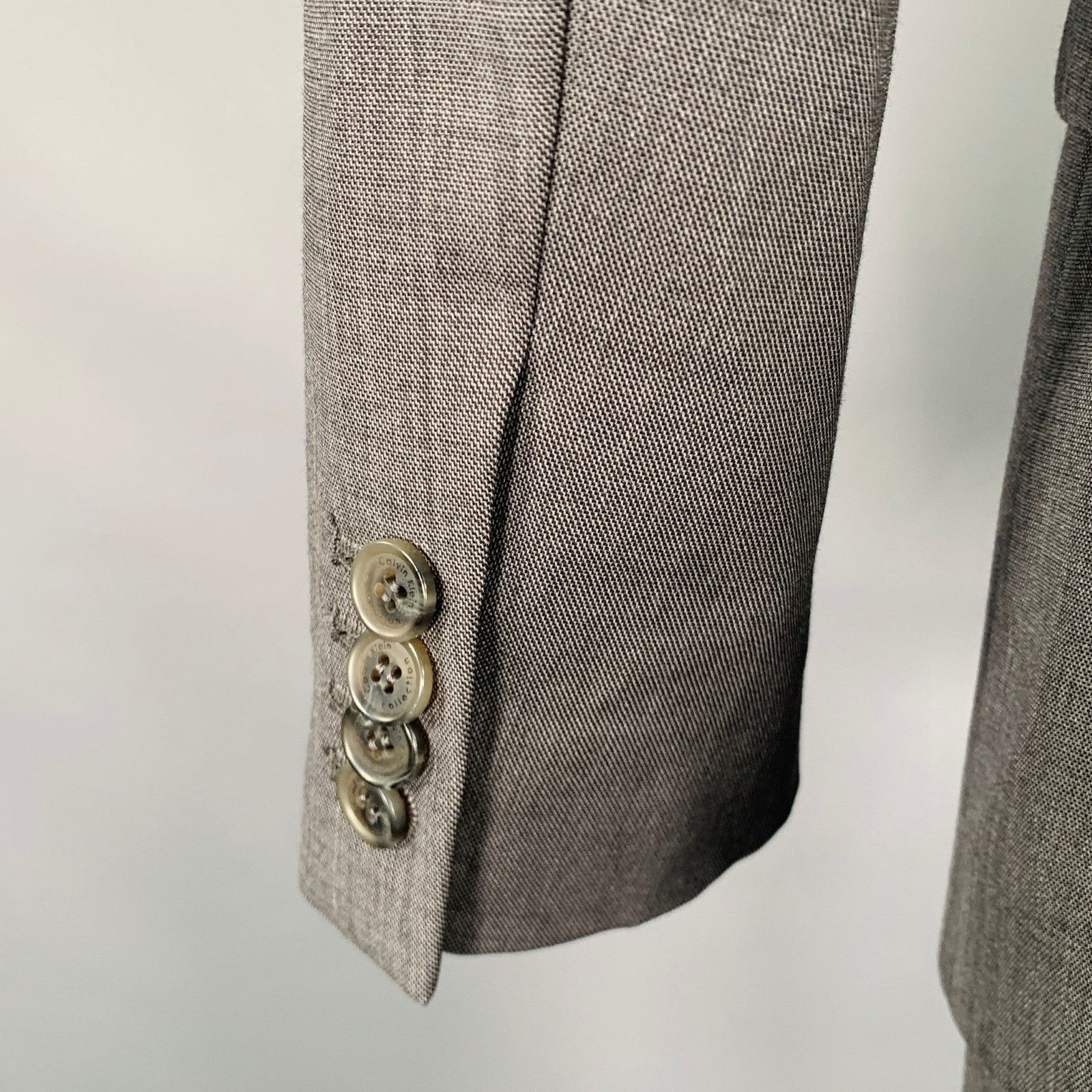 Calvin Klein CALVIN KLEIN COLLECTION Size 34 Grey Wool Notch Lapel Suit Size 34R - 6 Thumbnail