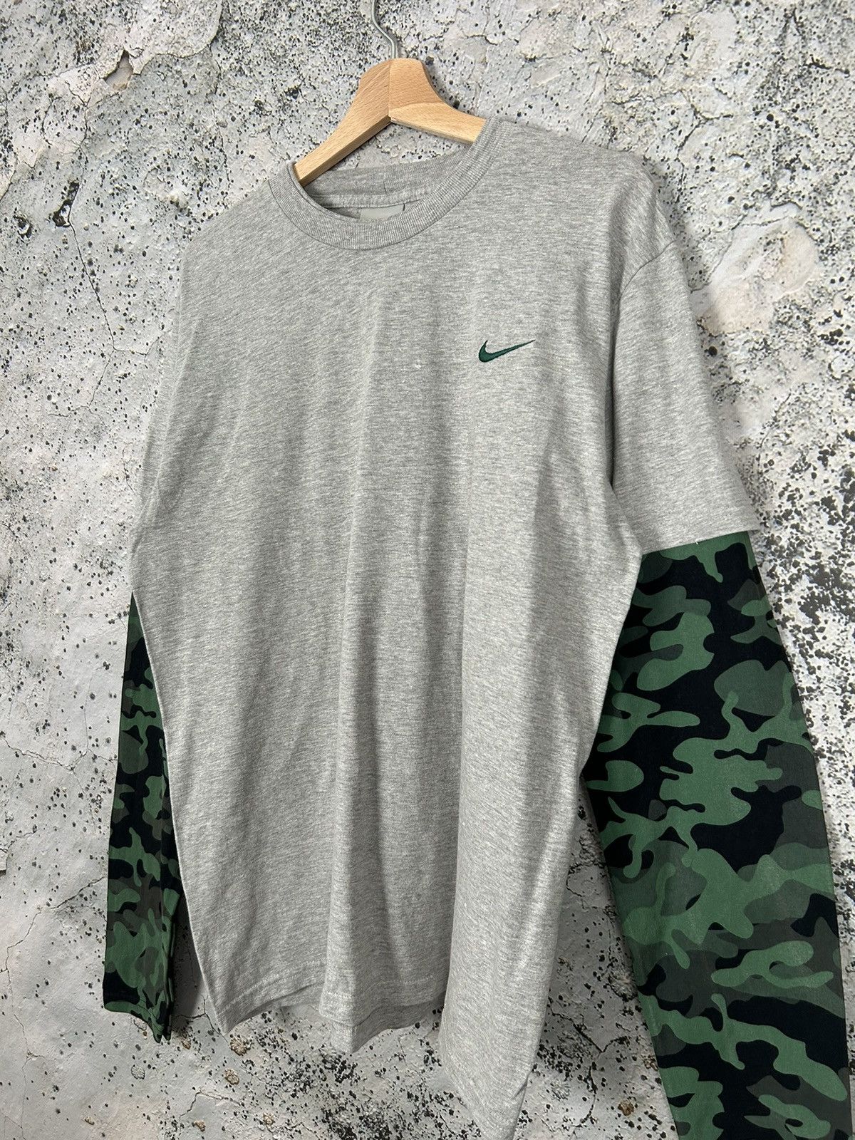 Nike Vintage Nike Camo Longsleeve Swoosh Streetwear Retro 90s Size US M / EU 48-50 / 2 - 2 Thumbnail