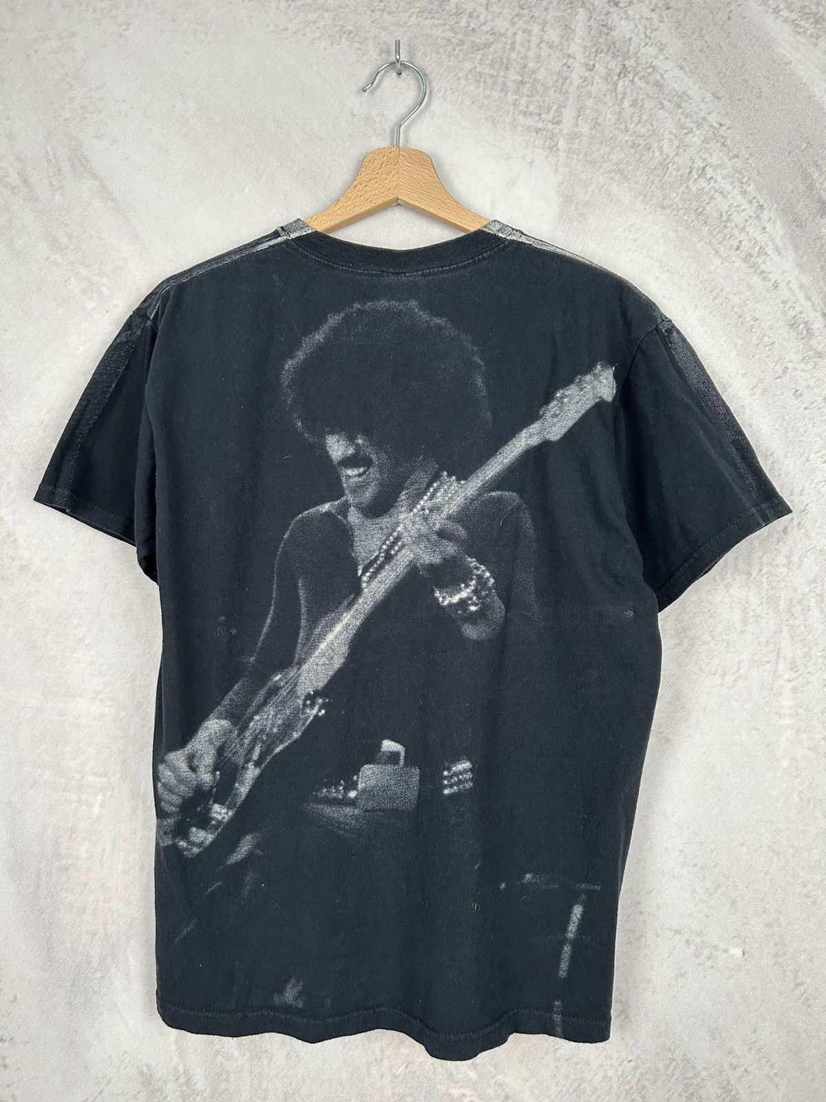 Band Tees × Vintage Vintage Thin Lizzy Rock Band Tee AOP Hendrix Rare Punk Size US M / EU 48-50 / 2 - 2 Thumbnail