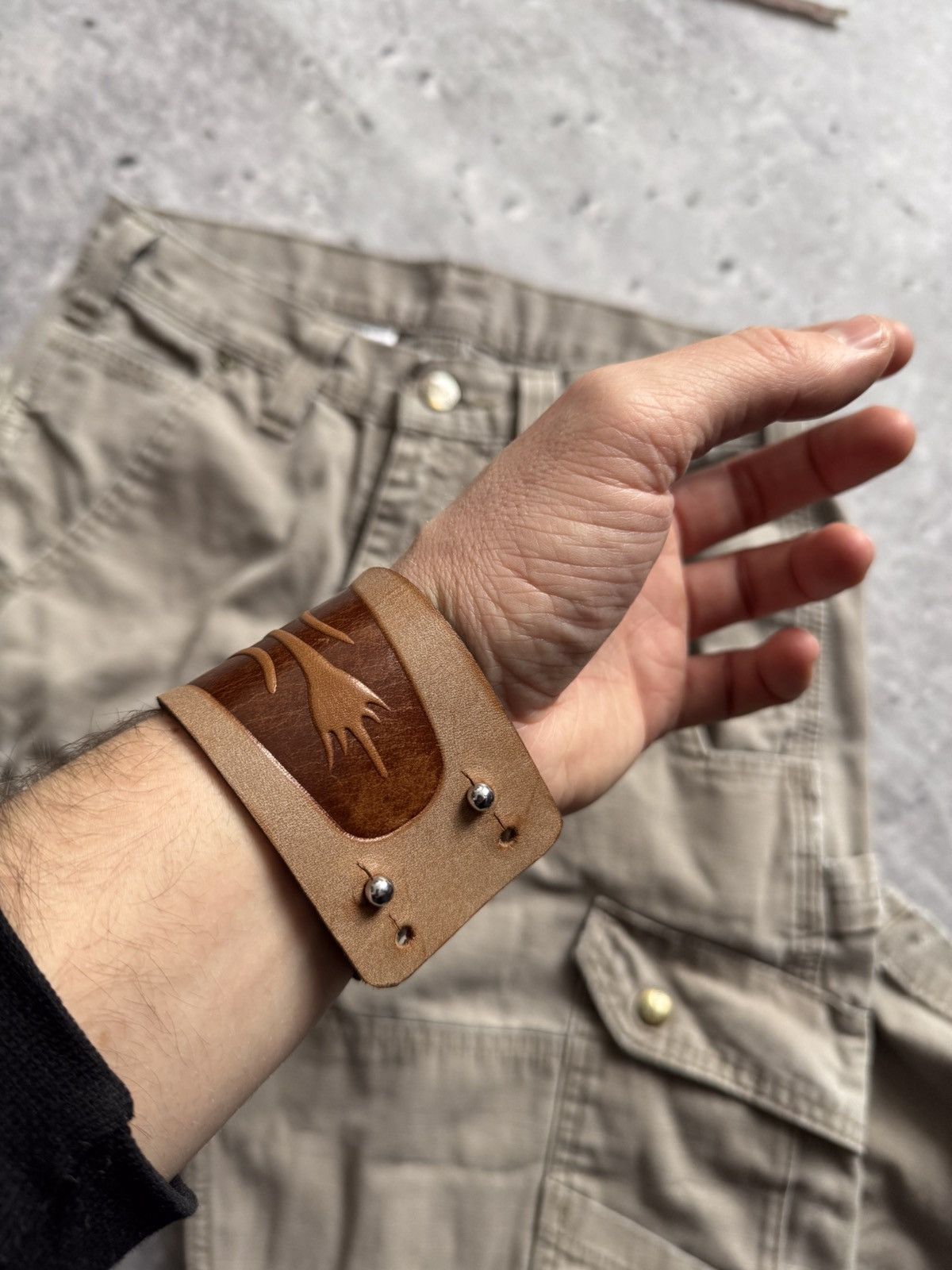 Leather × Vintage ⚠️🔥Vintage leather bracelet 00s moto style classic flame Size ONE SIZE - 5 Thumbnail