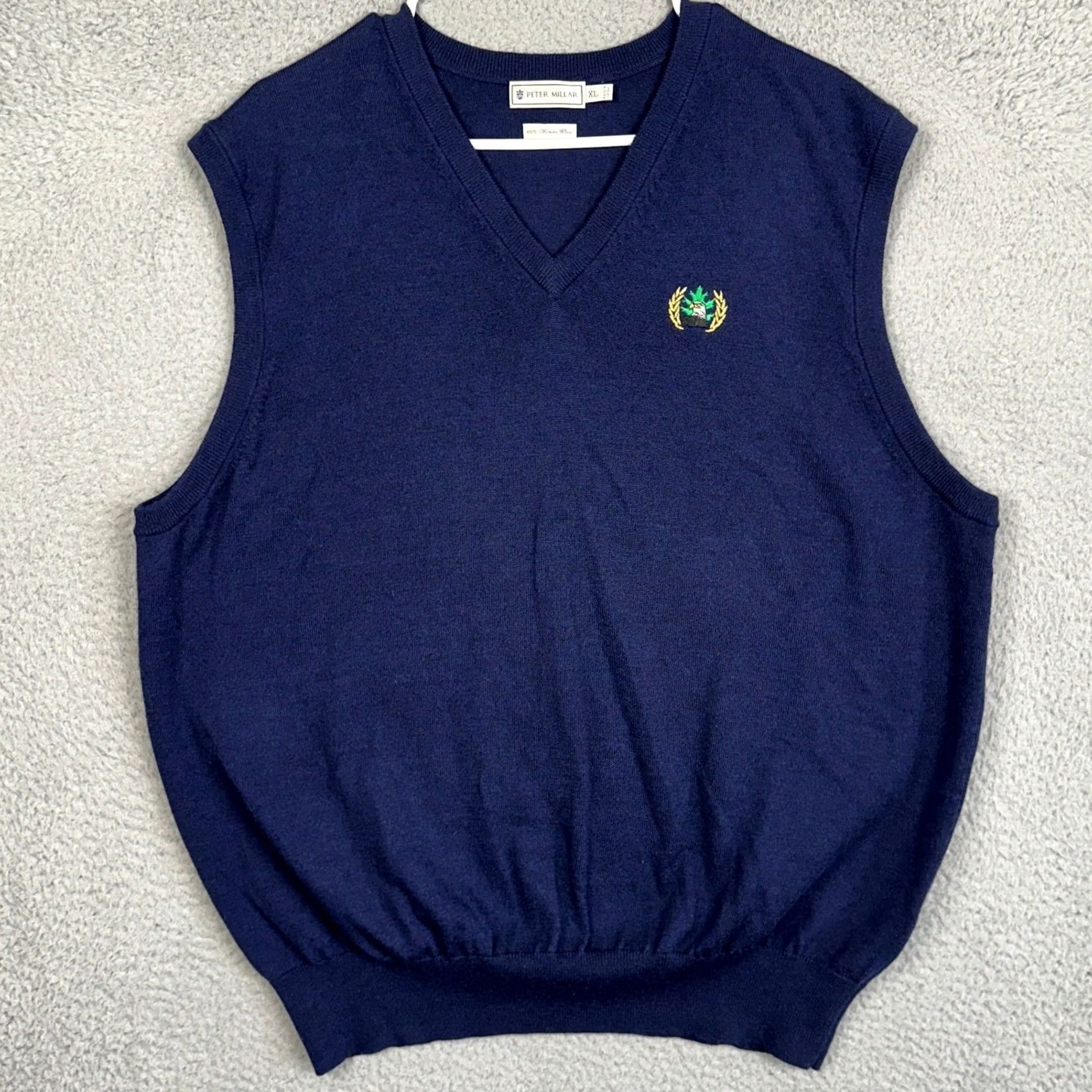 Peter Millar Peter Millar Sweater Vest Mens XL Navy Blue V-Neck Knit Lightweight Wool Embroidered Crest Business Casual Golf Size US XL / EU 56 / 4 - 3 Thumbnail