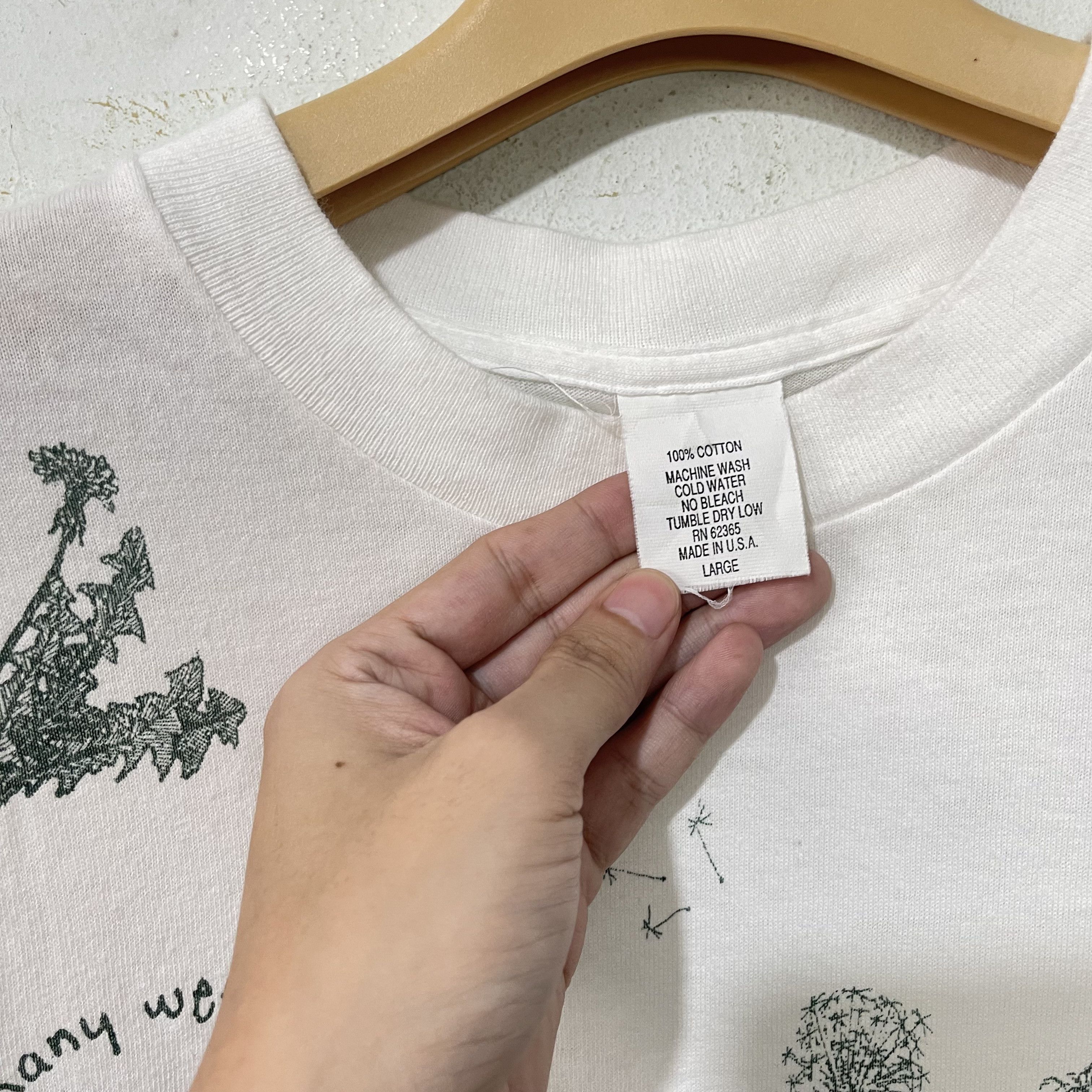 Vintage Vintage 90s Botanical Weeds T-Shirt Size US M / EU 48-50 / 2 - 6 Thumbnail