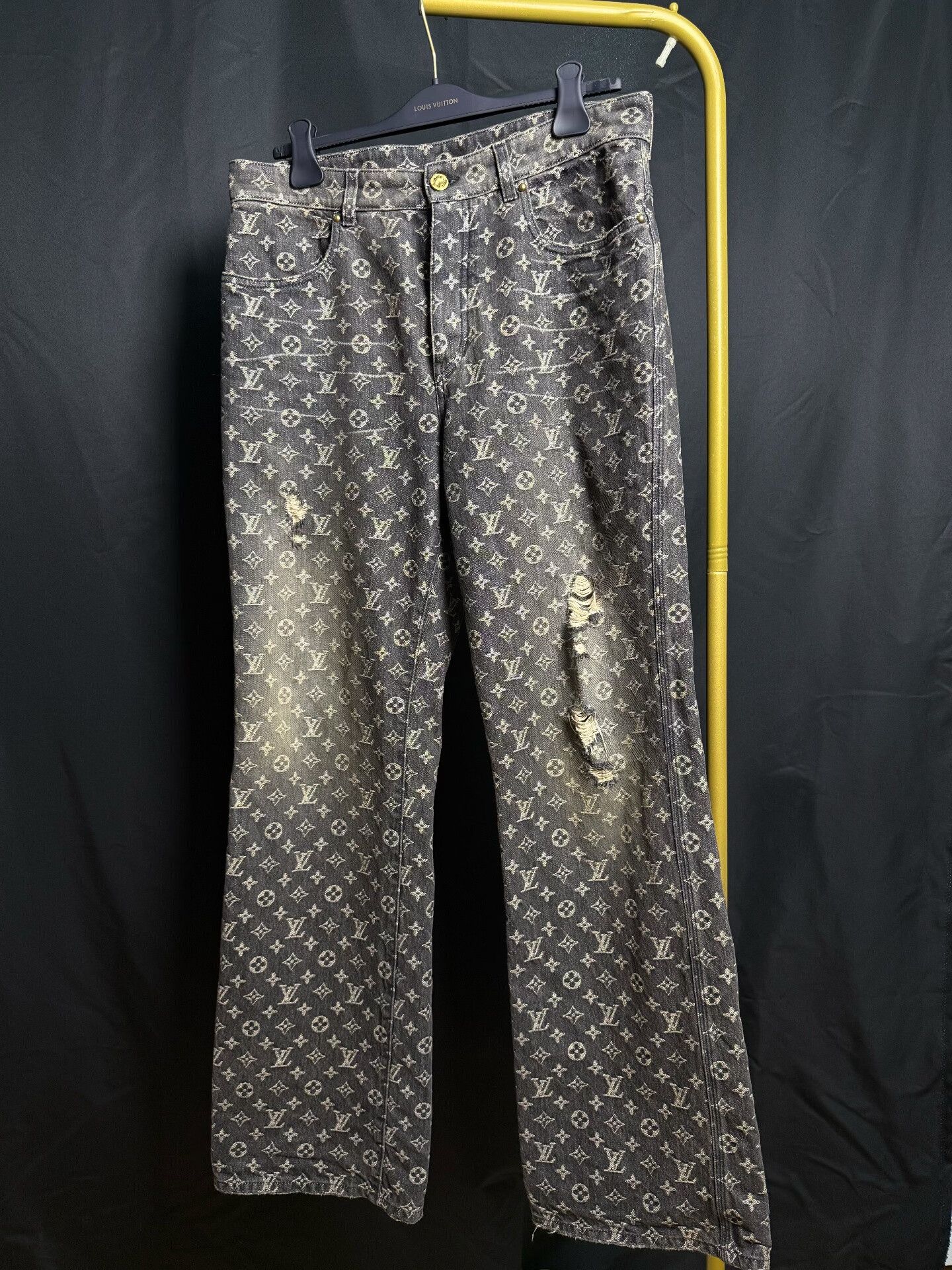 Louis Vuitton Louis Vuitton Embroidered Denim Jeans Size US 32 / EU 48 - 1 Thumbnail