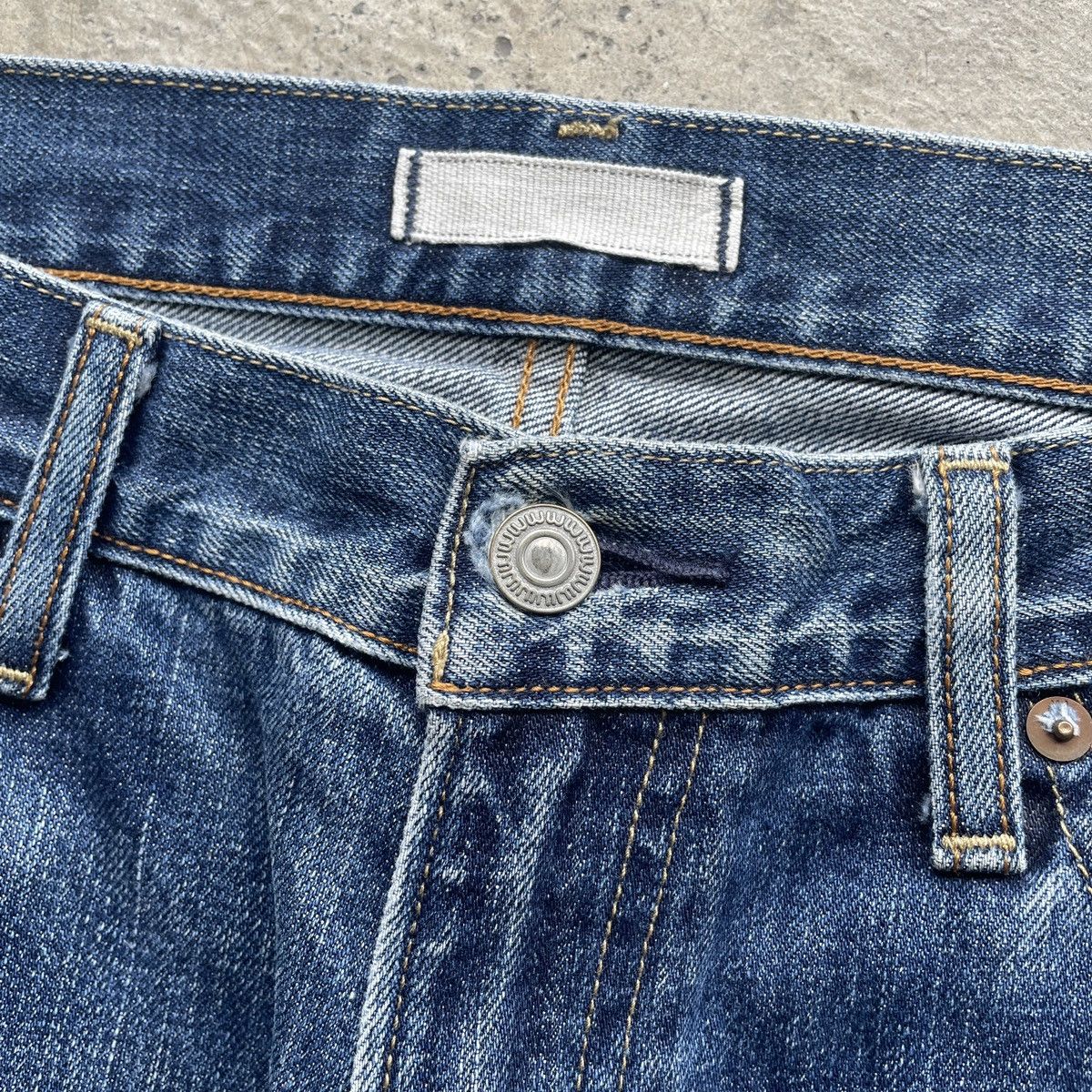 Japanese Brand W32 Vintage Japanese Denim Faded Distressed Jeans Pants Size US 32 / EU 48 - 7 Thumbnail