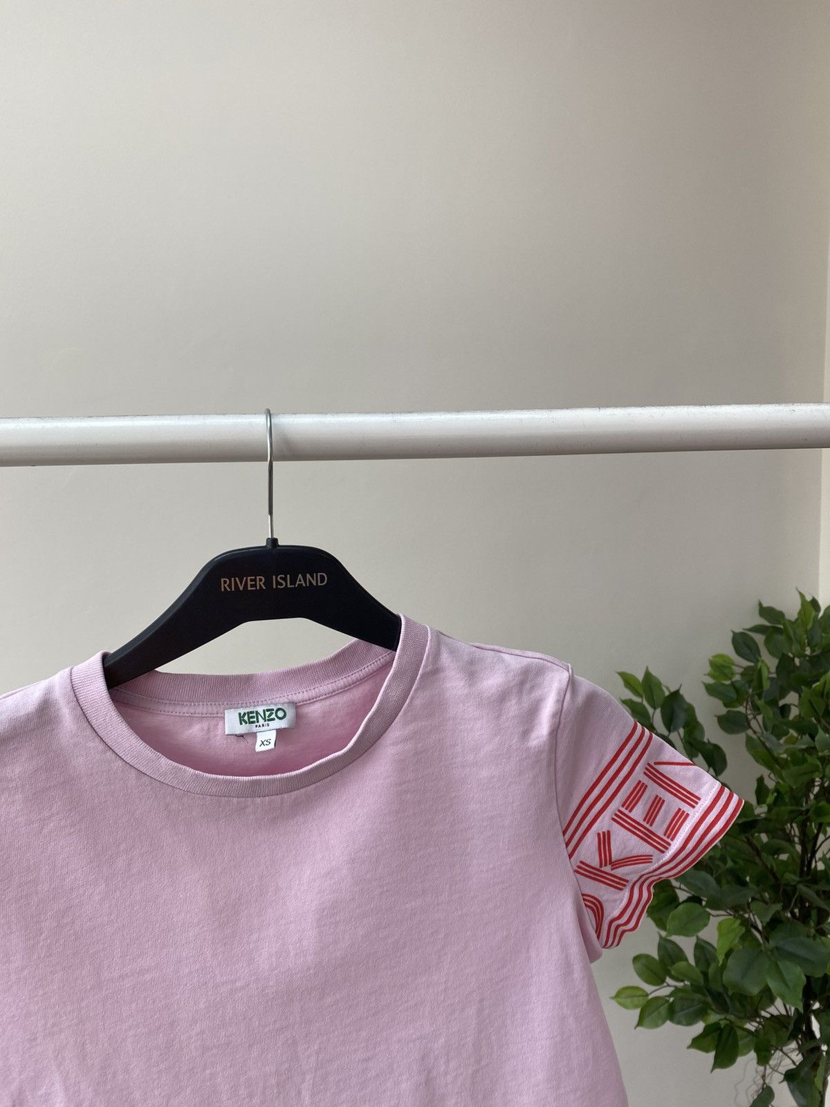 Kenzo × Vintage Vintage Kenzo Women’s Printed T-Shirt Size XS / US 0-2 / IT 36-38 - 5 Thumbnail