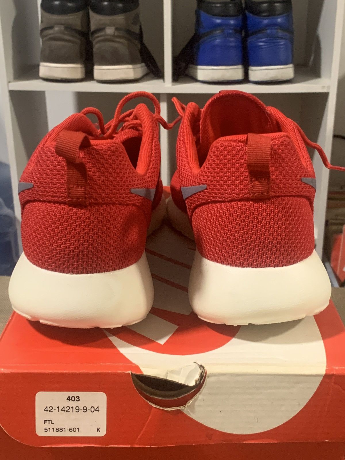 Nike Nike Roshe Run Sport Red/Cool Grey/Sail Size 9 OG ALL Size US 9 / EU 42 - 3 Thumbnail