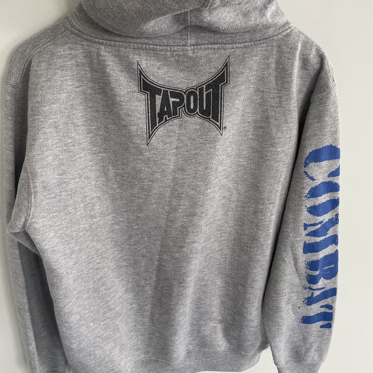Tapout × Vintage Vintage Tapout Hoodie Gray size M style Y2k Size US M / EU 48-50 / 2 - 8 Thumbnail